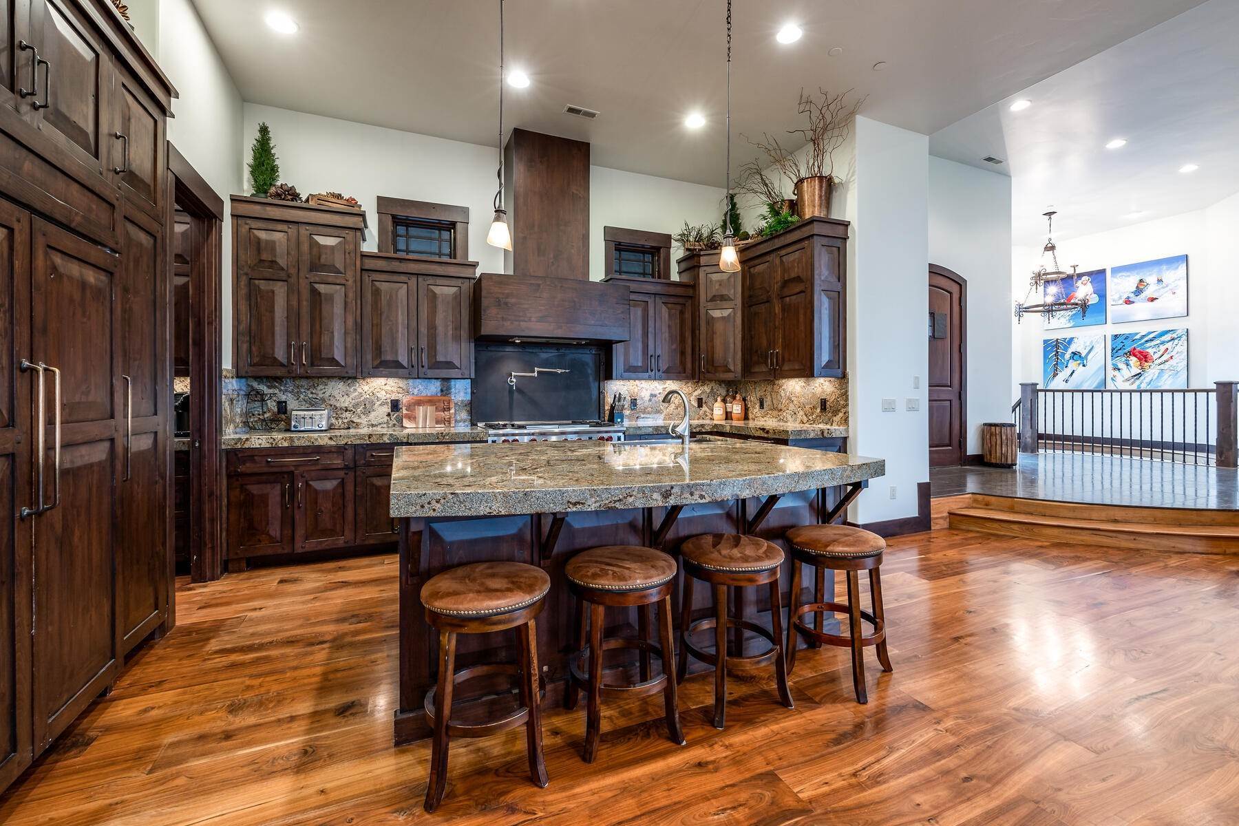 9. Single Family Homes for Sale at Beautiful Promontory Home with Gorgeous Views and a Golf Membership Available 3678 E Rockport Ridge Rd Park City, Utah 84098 United States