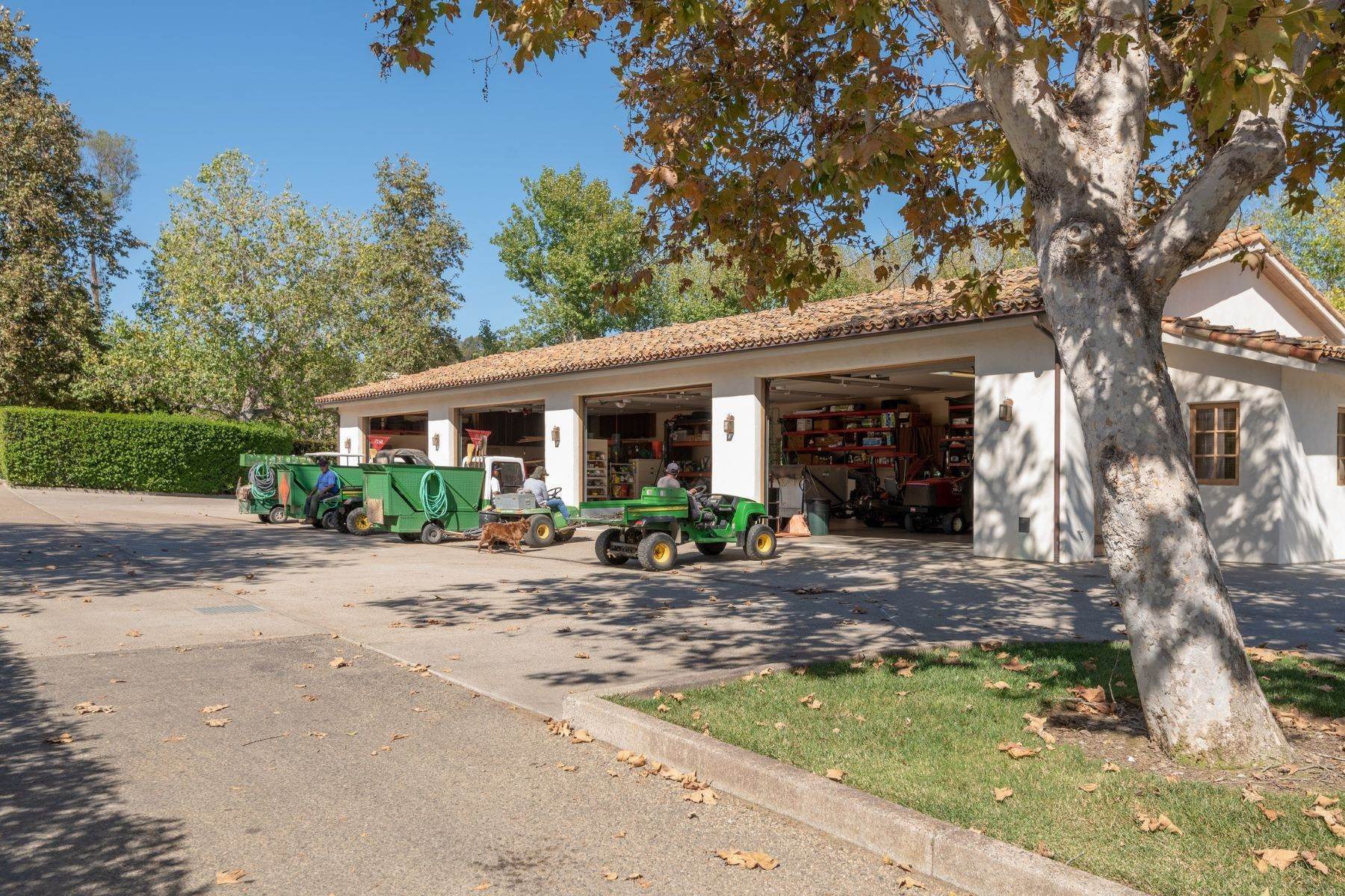 20. Farm and Ranch Properties for Sale at Willow Creek Estancia 16401 Calle Feliz, Rancho Santa Fe, CA 92067 16401 Calle Feliz Rancho Santa Fe, California 92067 United States
