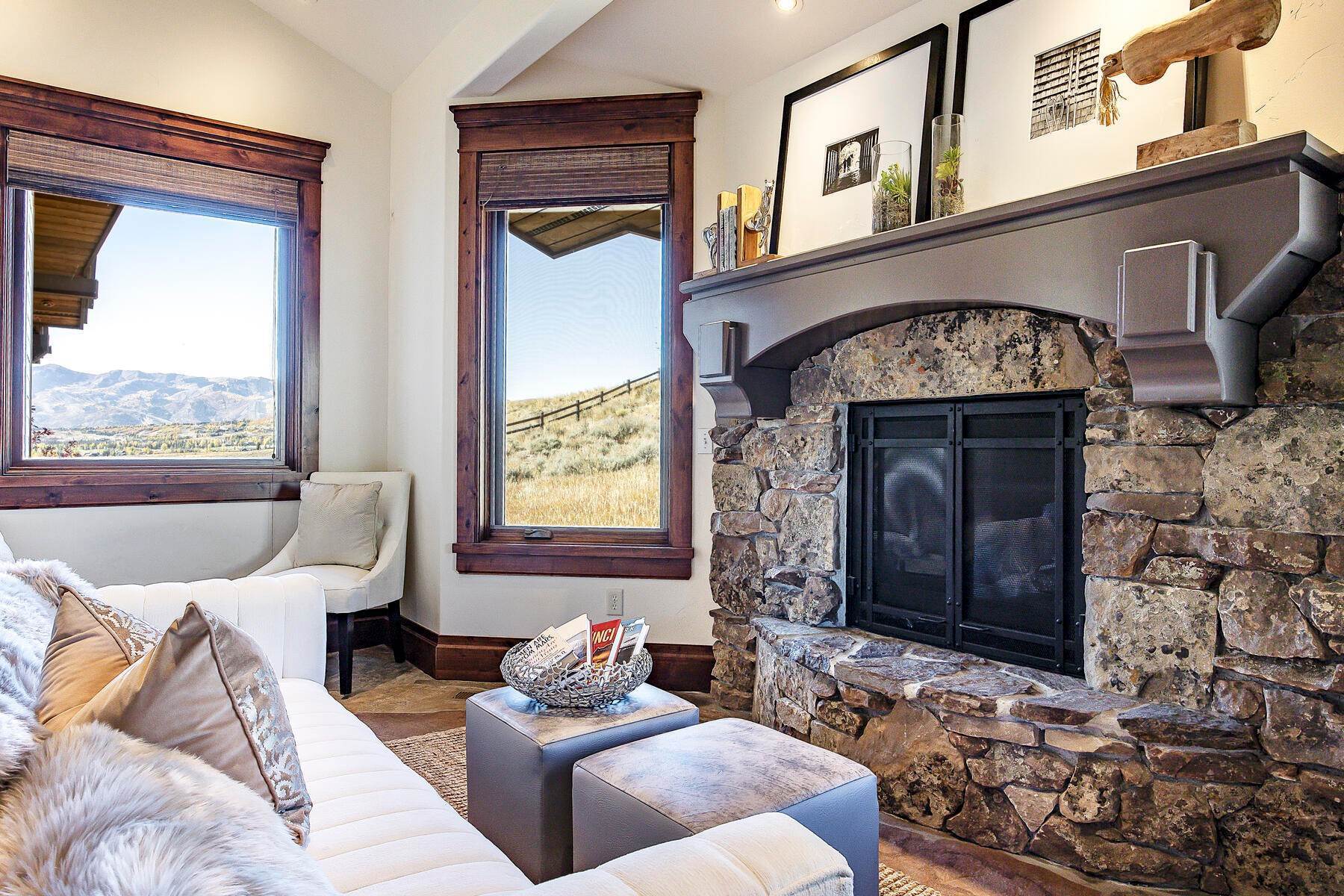 34. Single Family Homes for Sale at Stunning Glenwild-Area Estate on over 15 Acres 8752 N Bitner Ranch Rd Park City, Utah 84098 United States