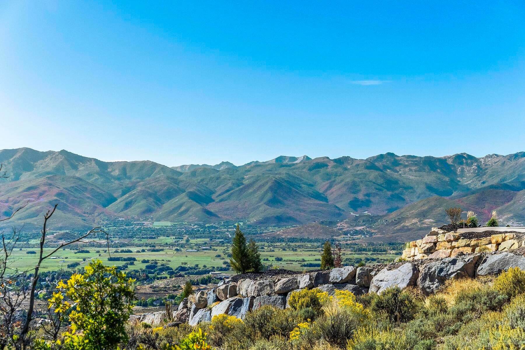 22. Land for Sale at One-Acre Homesite In Red Ledges With Breathtaking Views 1647 North A1 Peak Circle, Lot 562 Heber City, Utah 84032 United States