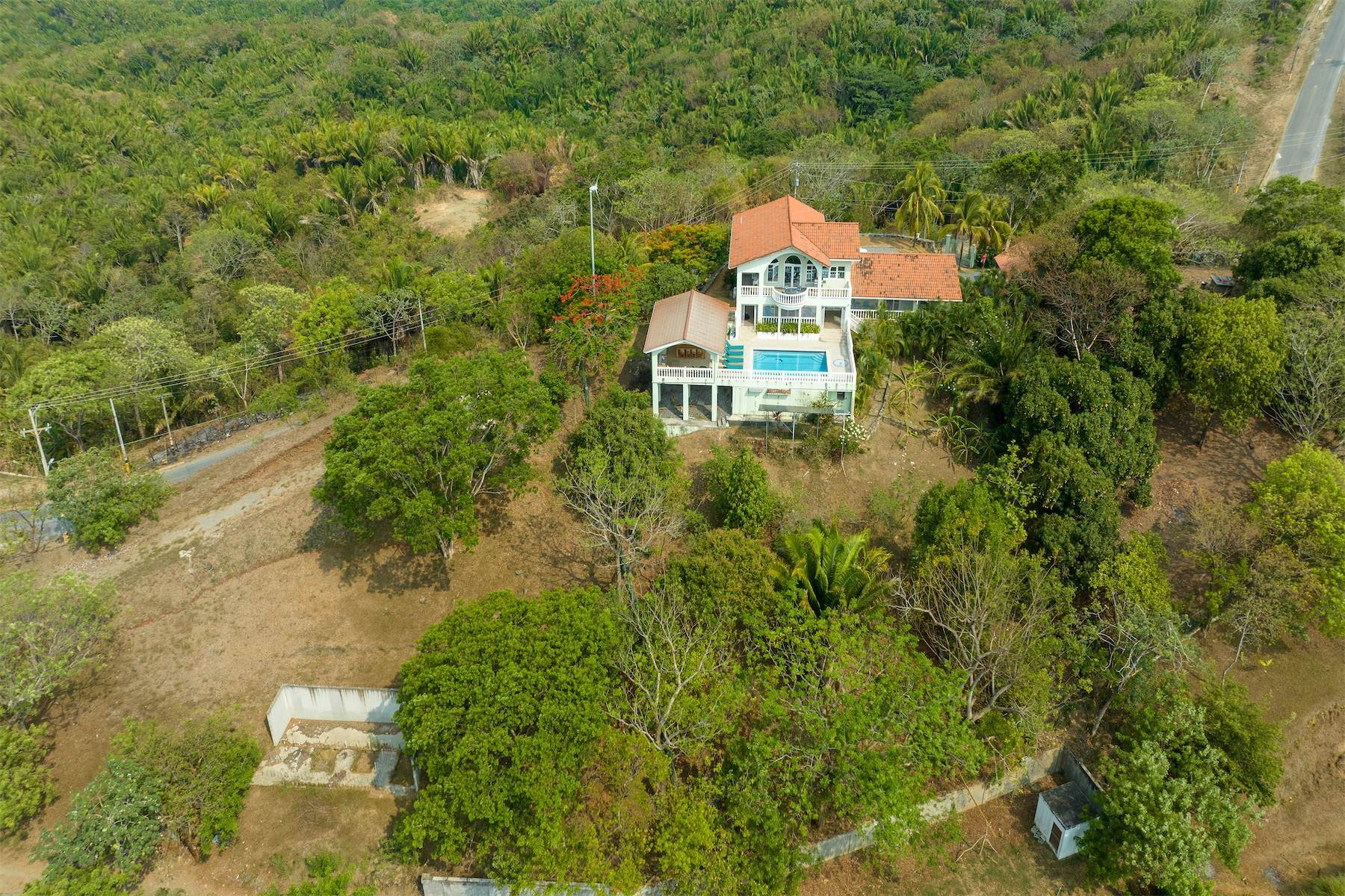 Single Family Homes for Sale at Ocean Winds Home, in Pollitilly Roatan, Bay Islands 34101 Honduras