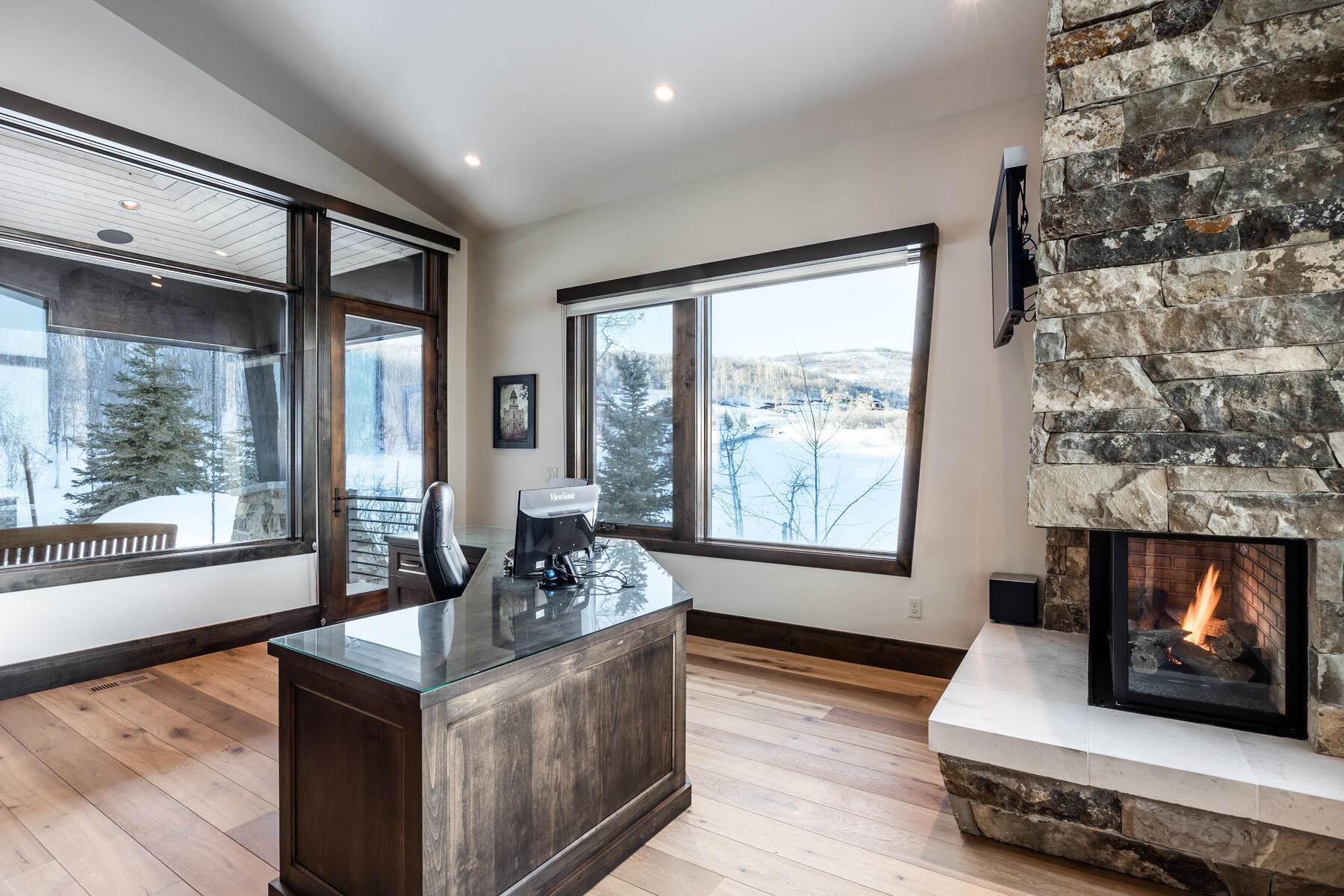 26. Single Family Homes for Sale at Timeless Mountain Masterpiece 9262 Raven Way Park City, Utah 84098 United States