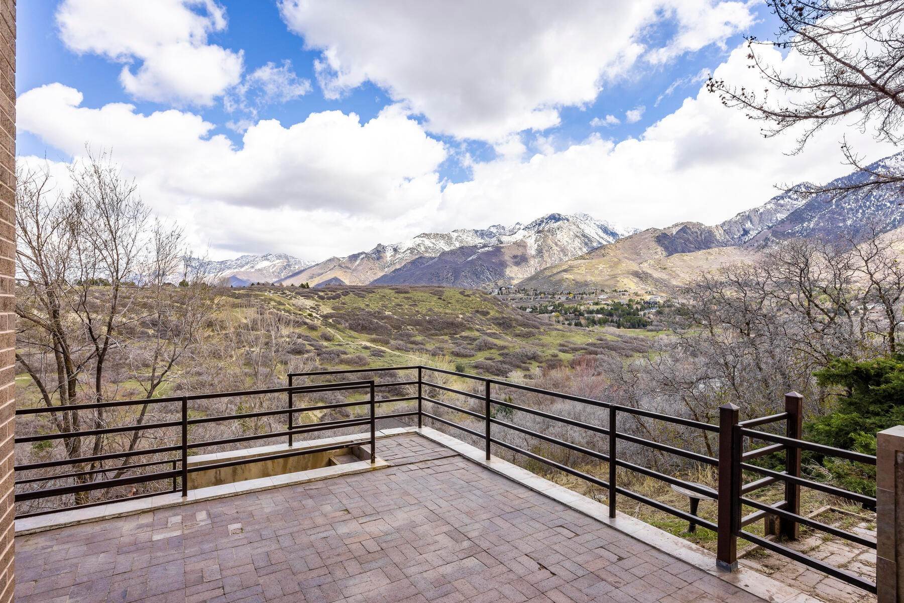 36. Single Family Homes for Sale at Mid Century Modern Home with Views of Little Cottonwood Canyon 2496 E Charros Rd Sandy, Utah 84092 United States