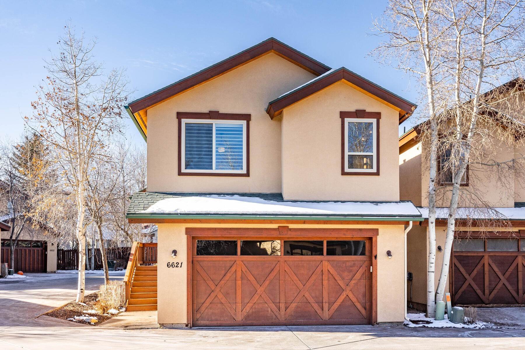 Single Family Homes for Sale at Spacious and Modern 2 Bedroom Trout Creek 6621 Trout Creek Court Park City, Utah 84098 United States