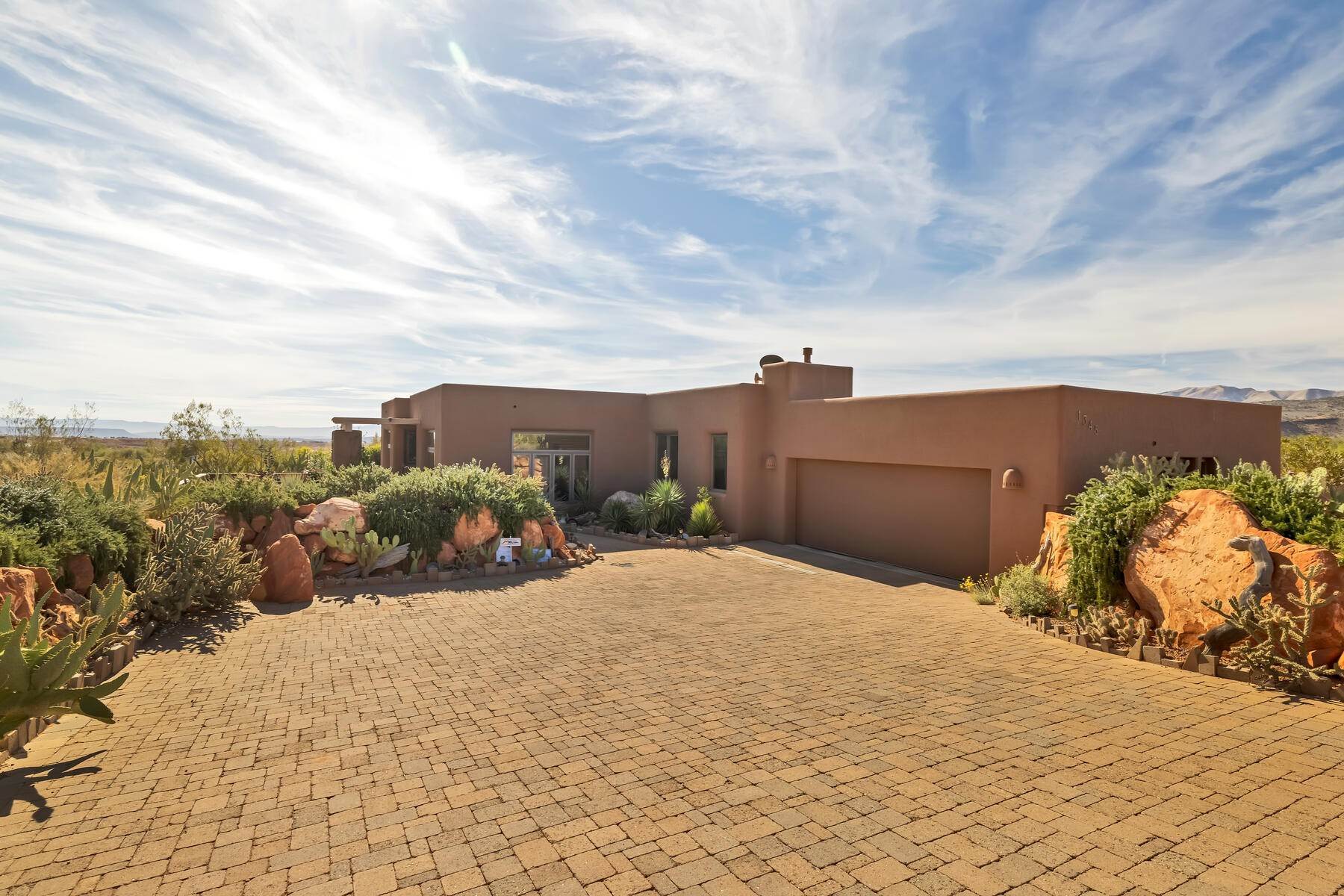 Single Family Homes for Sale at Ancient Beauty And Custom Luxury Living Collide In This Kayenta Home 1345 West Talachiro Circle Ivins, Utah 84738 United States