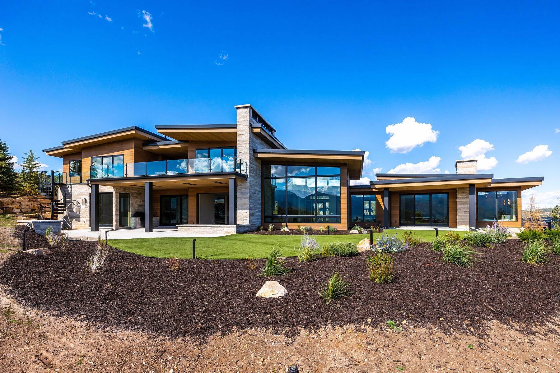 49. Single Family Homes for Sale at Glenwild Contemporary New Construction with Endless Views 1233 Snow Berry St Park City, Utah 84098 United States