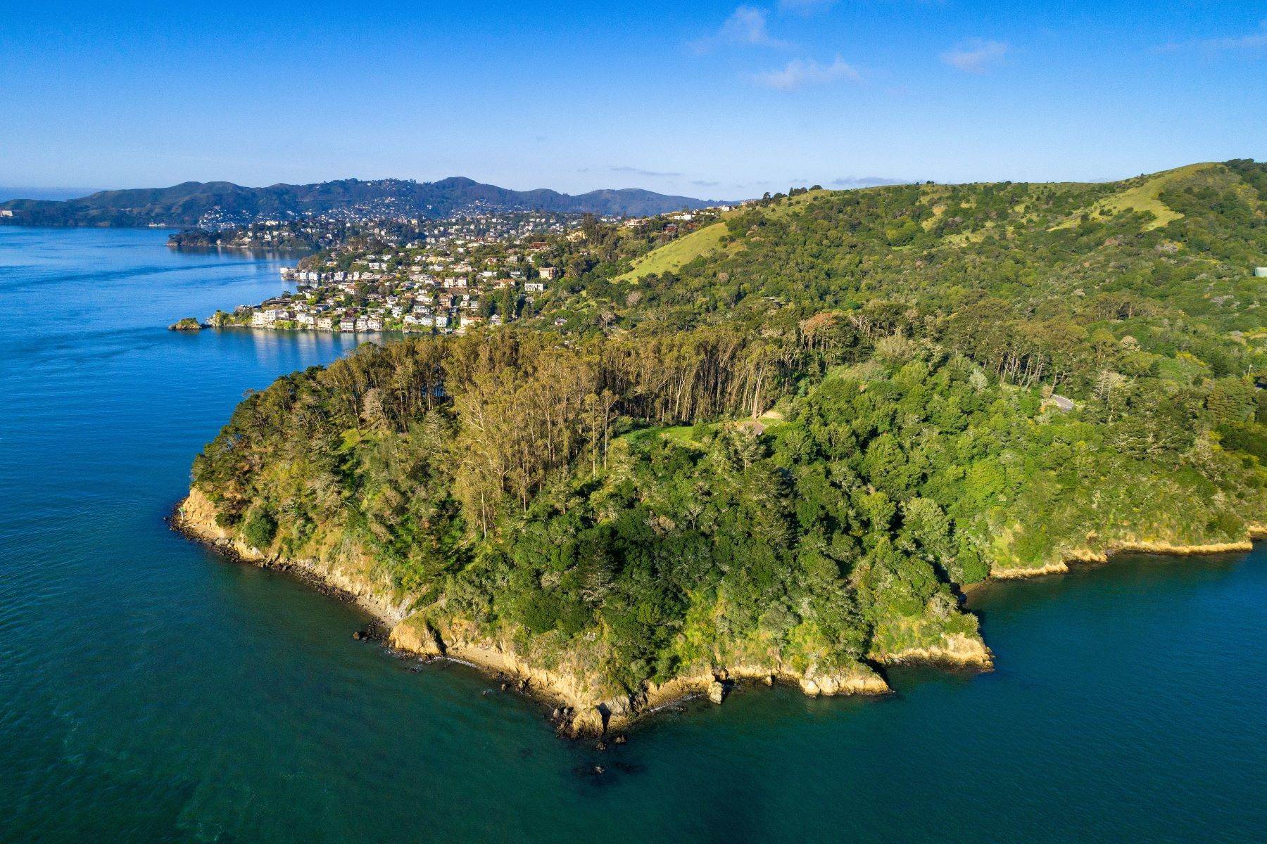 Land for Sale at The Bluff Point Estate Site 2800 Paradise Drive Tiburon, California 94920 United States