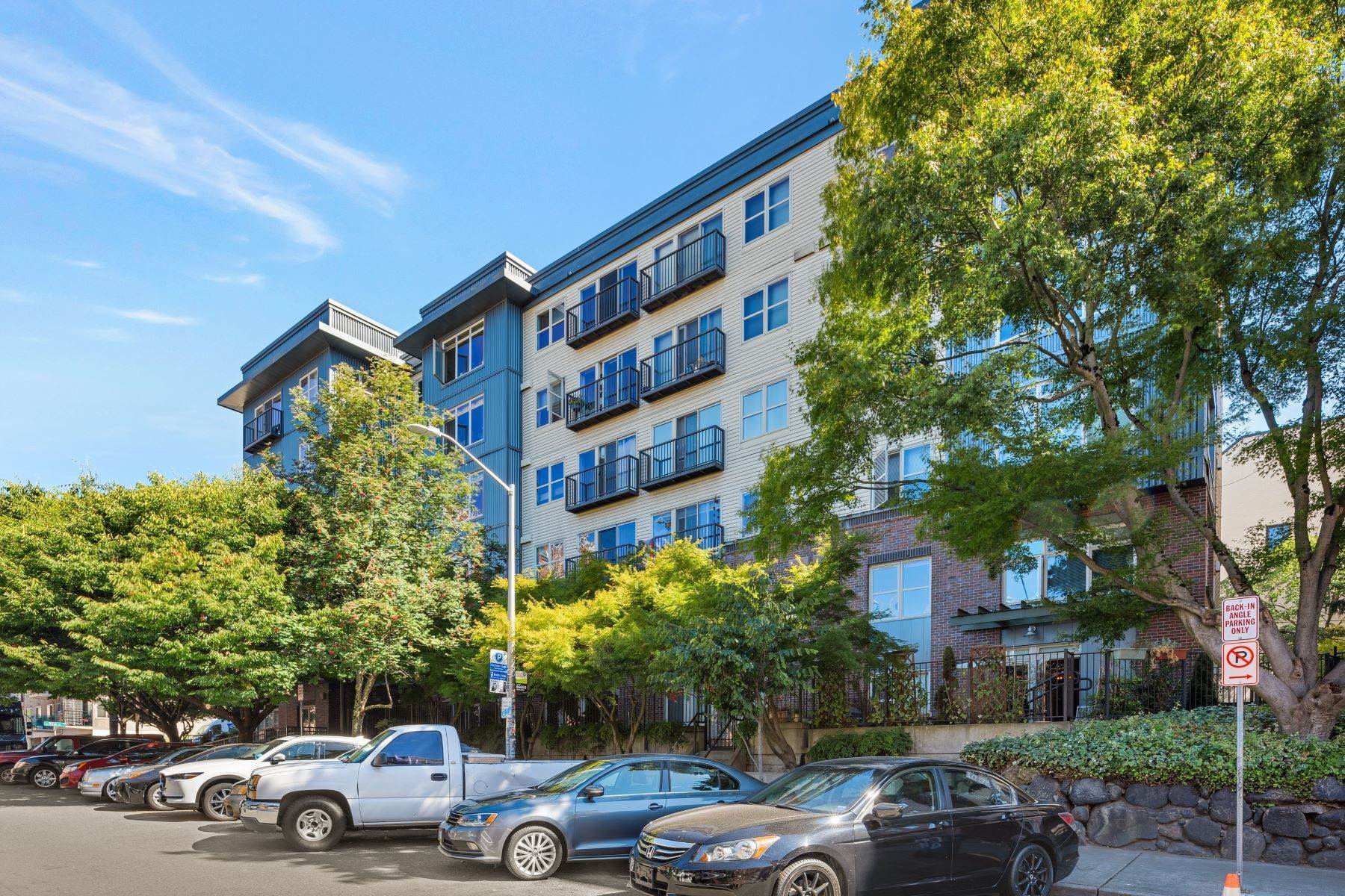 1. Condominiums for Sale at 1620 Belmont Ave Unit #230, Seattle, WA 98122 1620 Belmont Ave Unit #230 Seattle, Washington 98122 United States