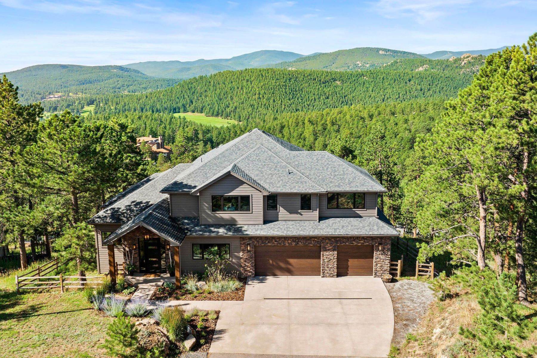 Single Family Homes for Sale at Mountain Contemporary with High-End Touches! 4125 Aspen Lane Evergreen, Colorado 80439 United States