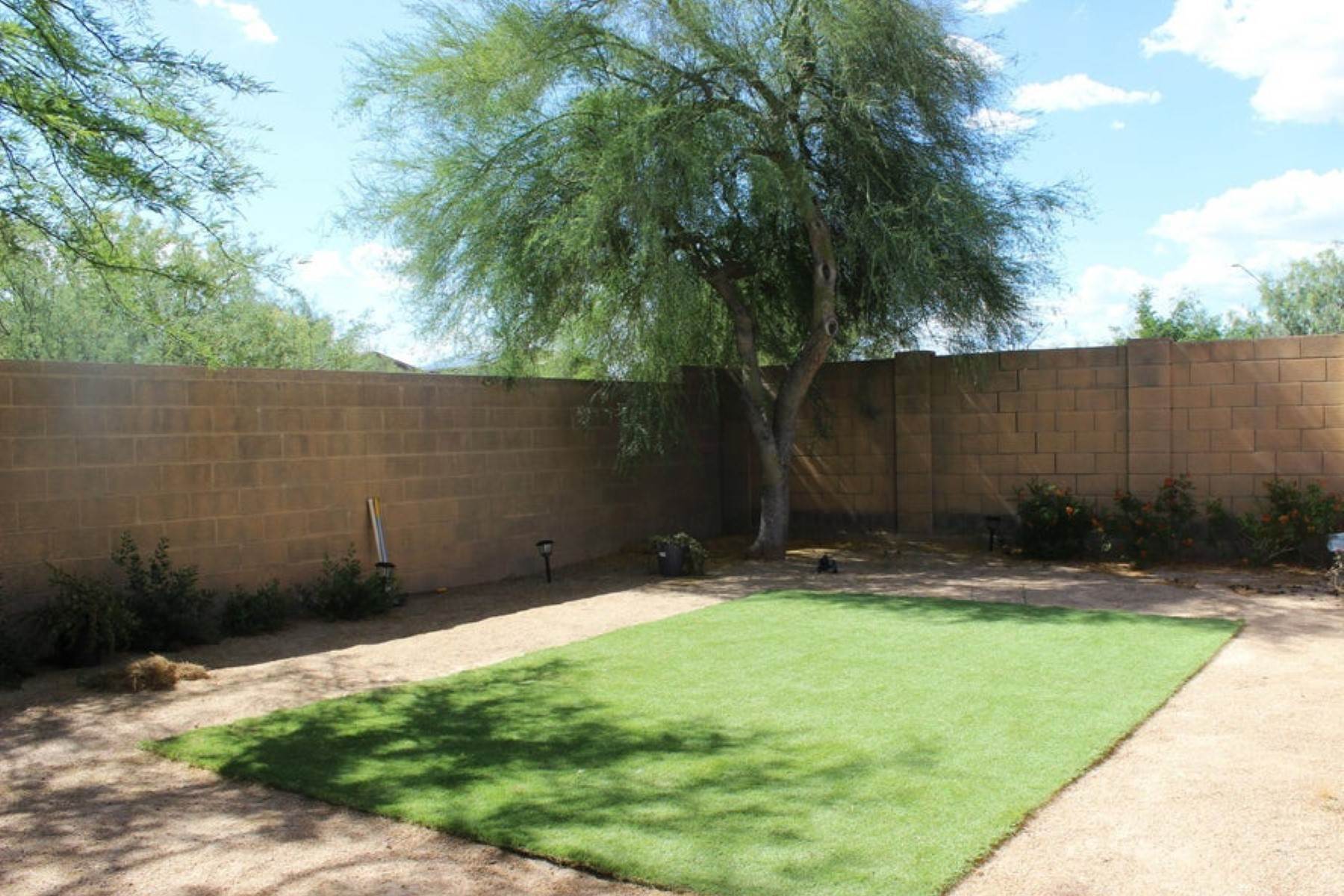 16. Single Family Homes for Sale at Jubilation 40916 N Hearst Drive Anthem, Arizona 85086 United States
