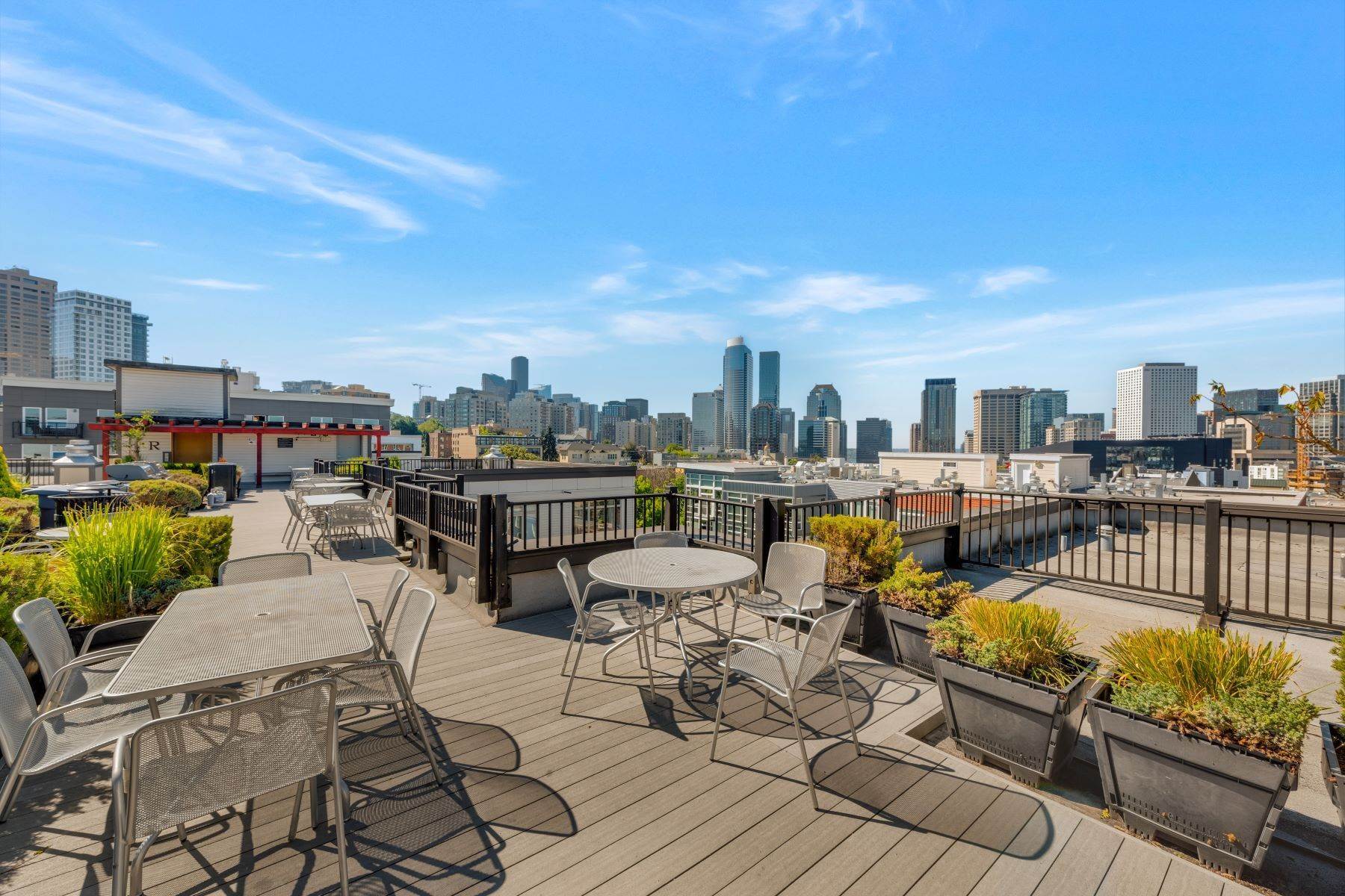 15. Condominiums for Sale at 1620 Belmont Ave Unit #230, Seattle, WA 98122 1620 Belmont Ave Unit #230 Seattle, Washington 98122 United States