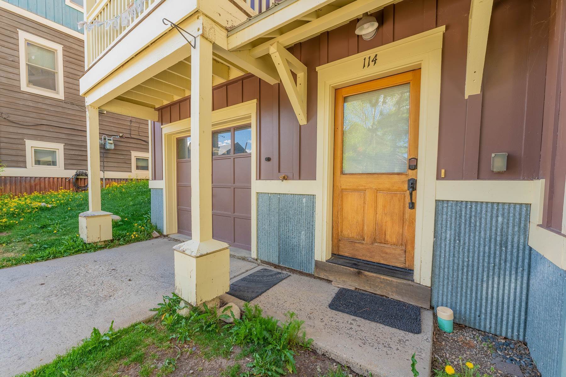 4. Townhouse for Sale at Located in the Highly Desirable Pitchfork Neighborhood - Mt. Crested Butte 114 Big Sky Drive, Unit A Mount Crested Butte, Colorado 81225 United States