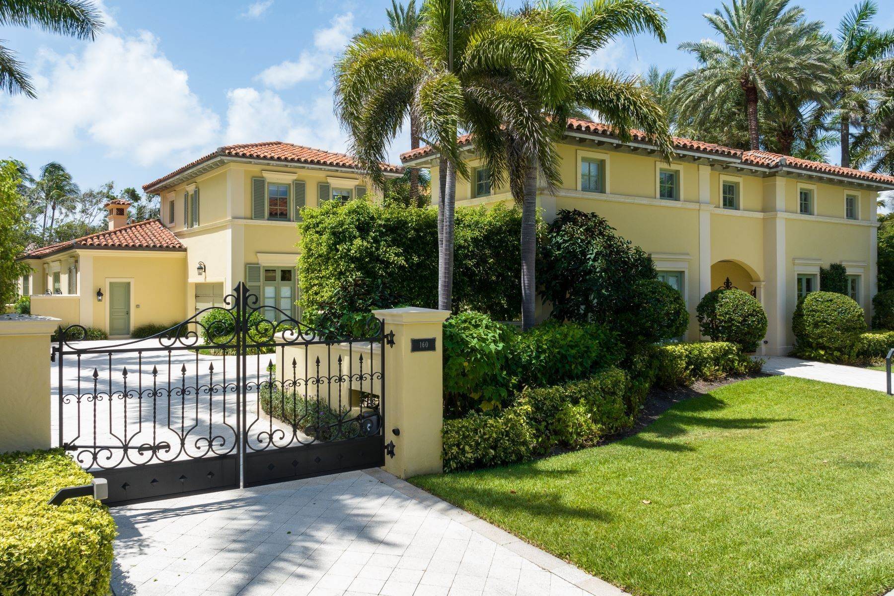 Single Family Homes for Sale at 1.5 Acre Palm Beach Estate 160 Clarendon Avenue Palm Beach, Florida 33480 United States
