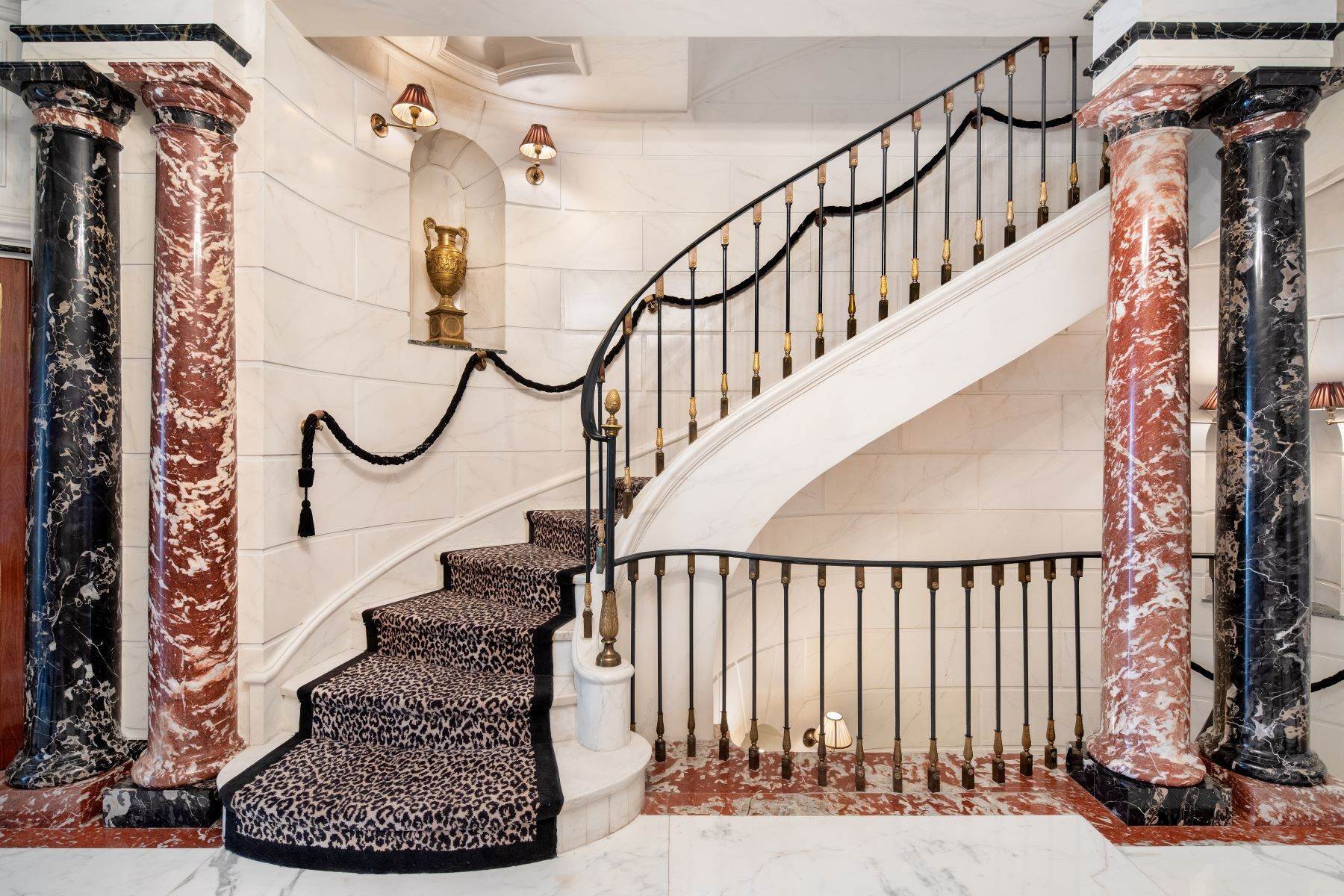 17. Townhouse for Sale at Versace Style Grand Mansion 5 East 64th Street New York, New York 10065 United States