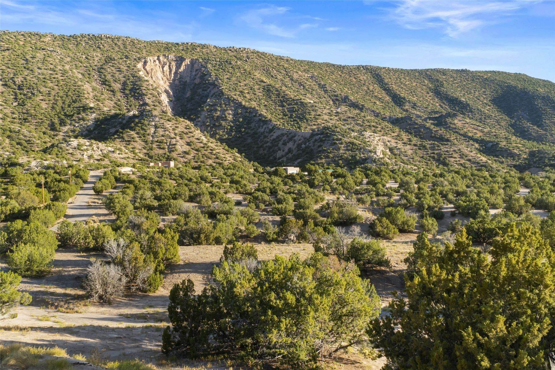 21. Single Family Homes for Sale at 6 Lava Road Ojo Caliente, New Mexico 87549 United States