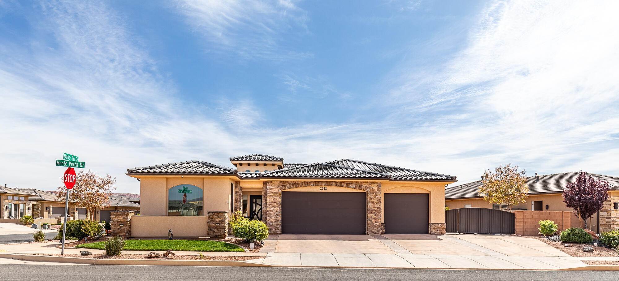 Single Family Homes for Sale at 2798 Monte Vista Drive Santa Clara, Utah 84765 United States