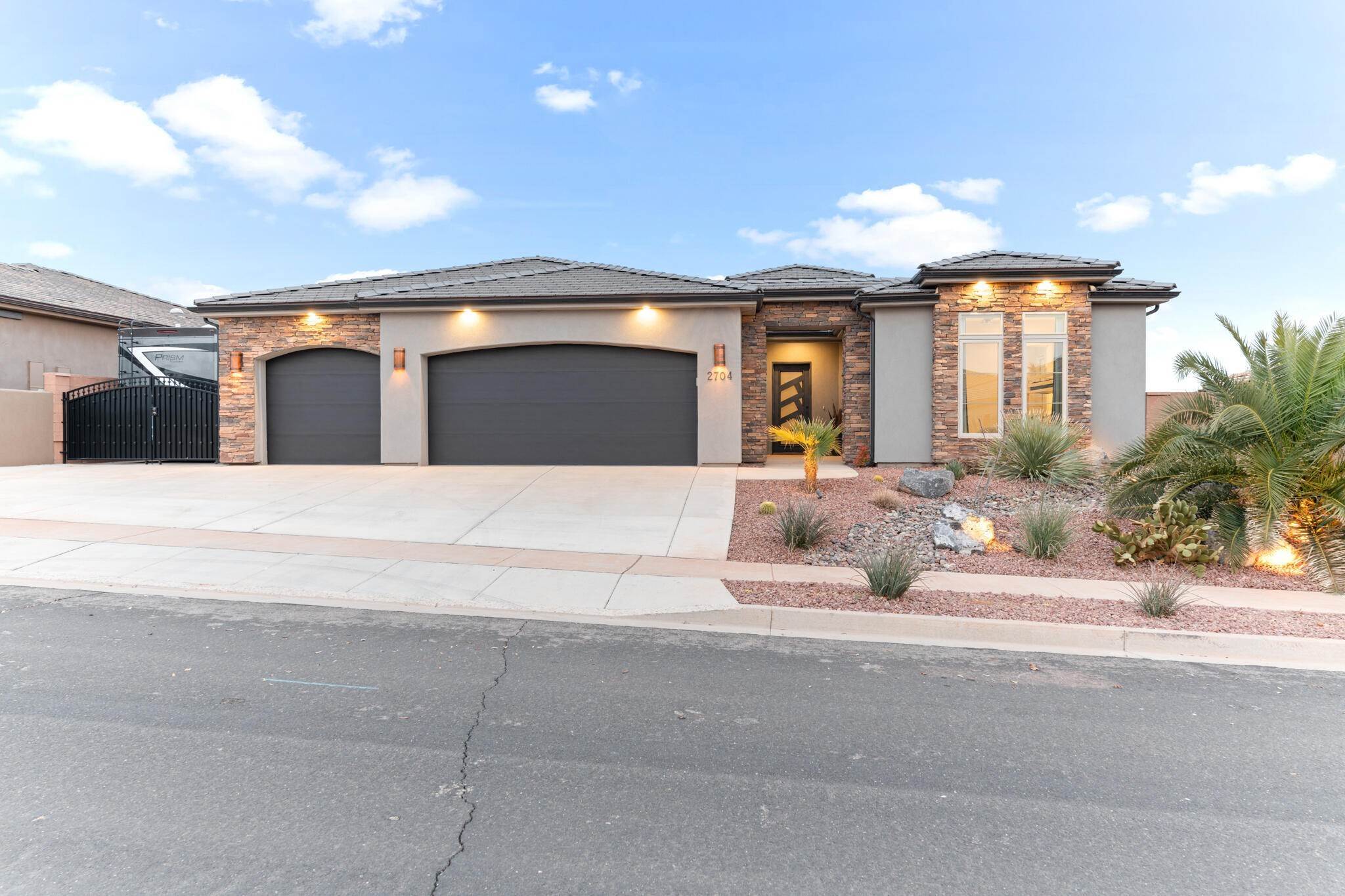 Single Family Homes for Sale at 2704 Bella Sol Drive Santa Clara, Utah 84765 United States