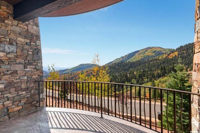 21. Single Family Homes for Sale at 10153 SUMMIT VIEW Drive Park City, Utah 84060 United States