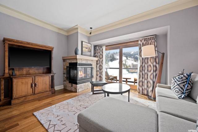 3. Condominiums for Sale at 2300 DEER VALLEY Drive Park City, Utah 84060 United States