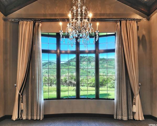 8. Single Family Homes for Sale at 2743 MEADOW CREEK Drive Park City, Utah 84060 United States