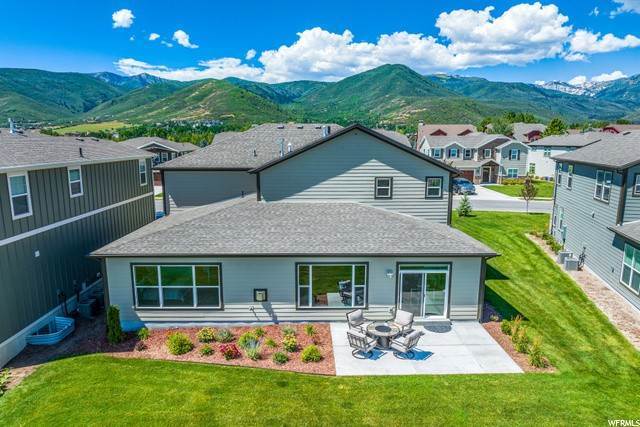 Single Family Homes for Sale at 1098 SPRINGER VIEW LOOP Midway, Utah 84049 United States