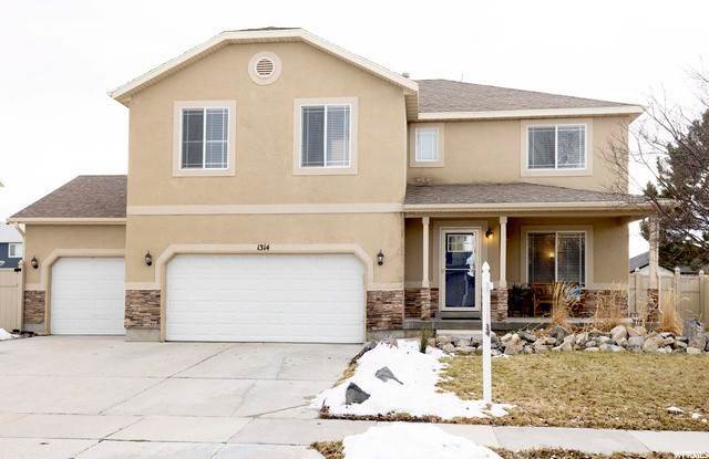 Single Family Homes for Sale at 1314 SHALLOW WATER Road Eagle Mountain, Utah 84005 United States