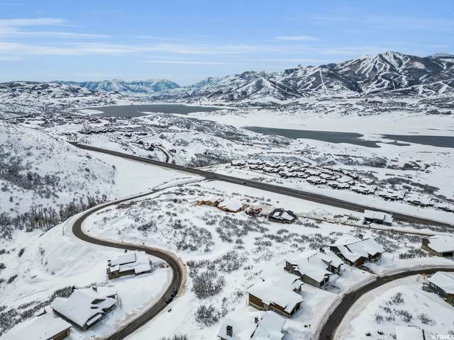 20. Single Family Homes for Sale at 11353 SOARING HAWK Lane Hideout Canyon, Utah 84036 United States