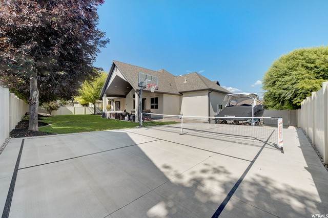 47. Single Family Homes for Sale at 10942 SCOTTY Drive South Jordan, Utah 84095 United States