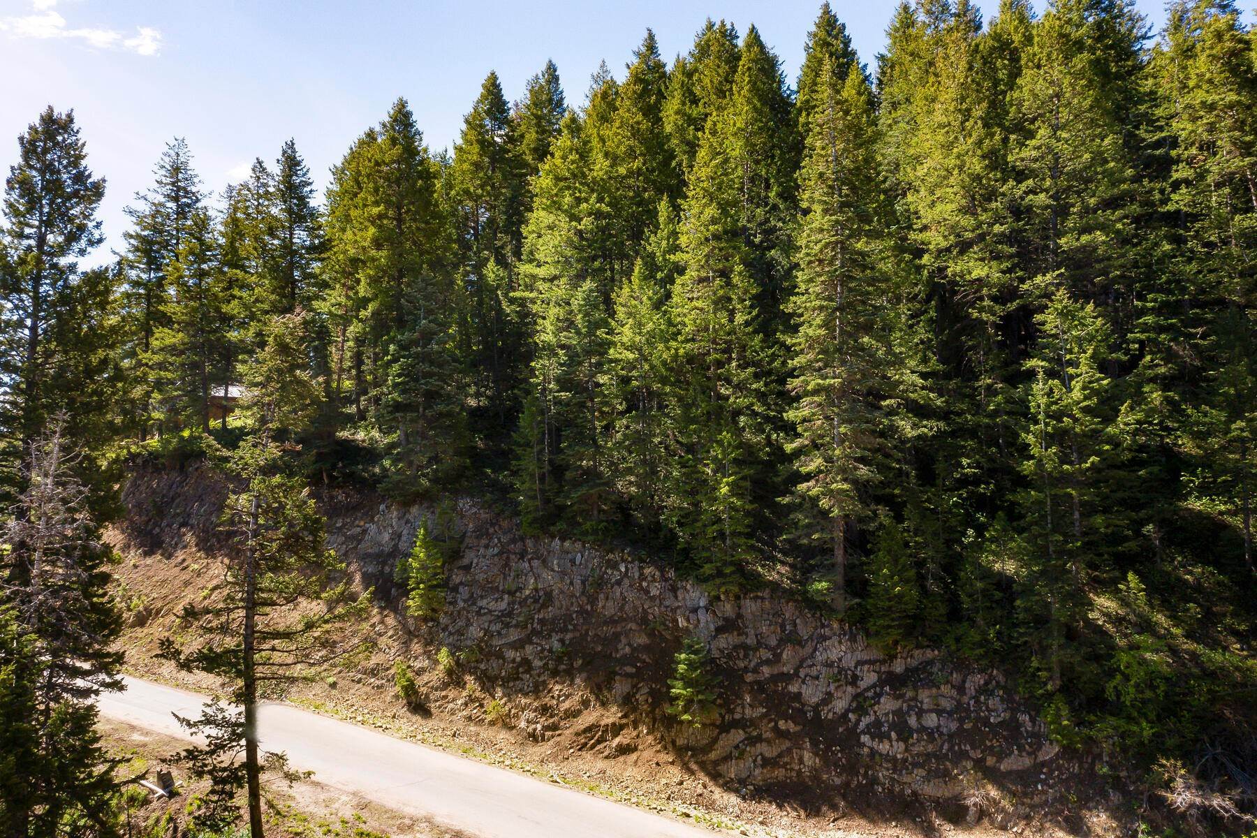 30. Land for Sale at Build your Park City Dream Home in the Tall Pines of Summit Park 115 Innsbruck Strasse Park City, Utah 84098 United States