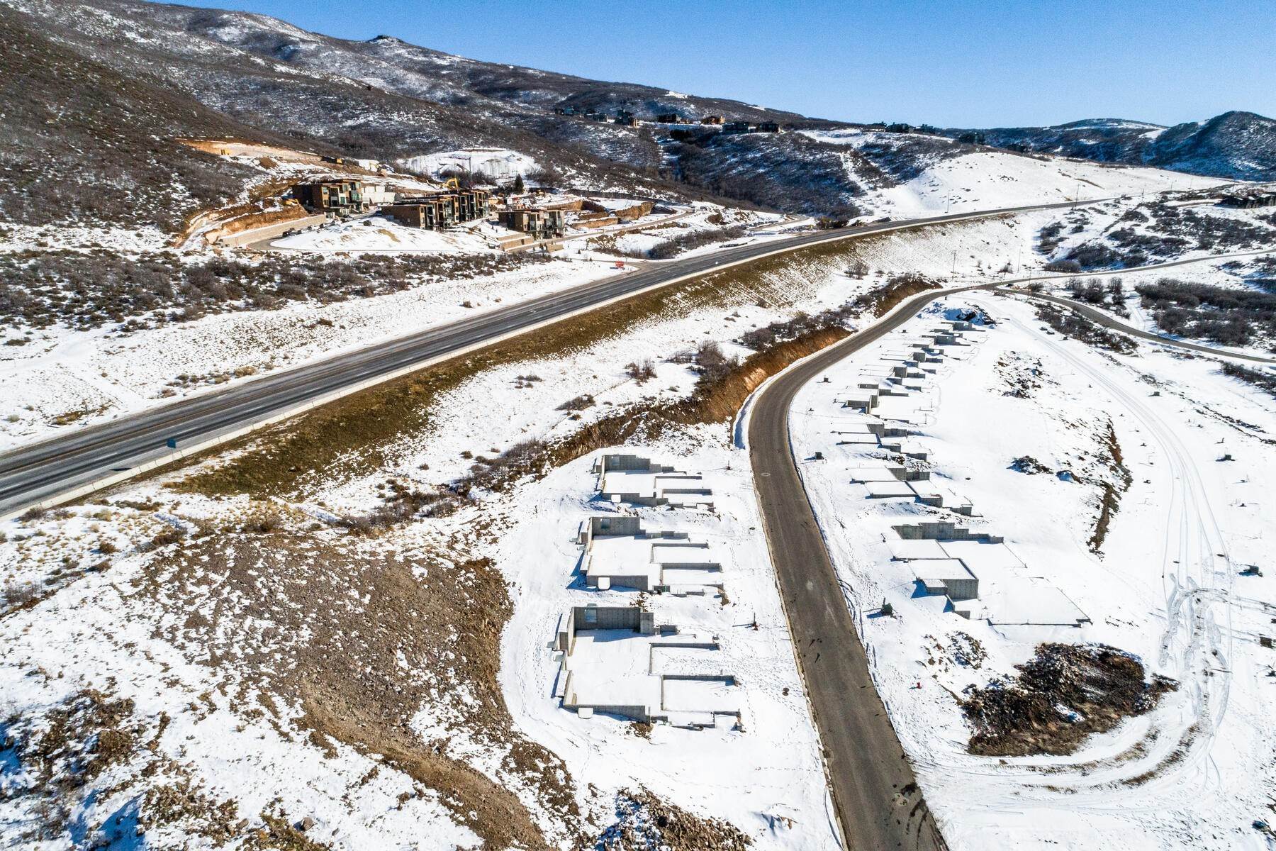 27. Townhouse for Sale at New Lakefront Community With Views Of Deer Valley Resort And Jordanelle 11744 N Shoreline Drive, Lot #59 Hideout Canyon, Utah 84036 United States
