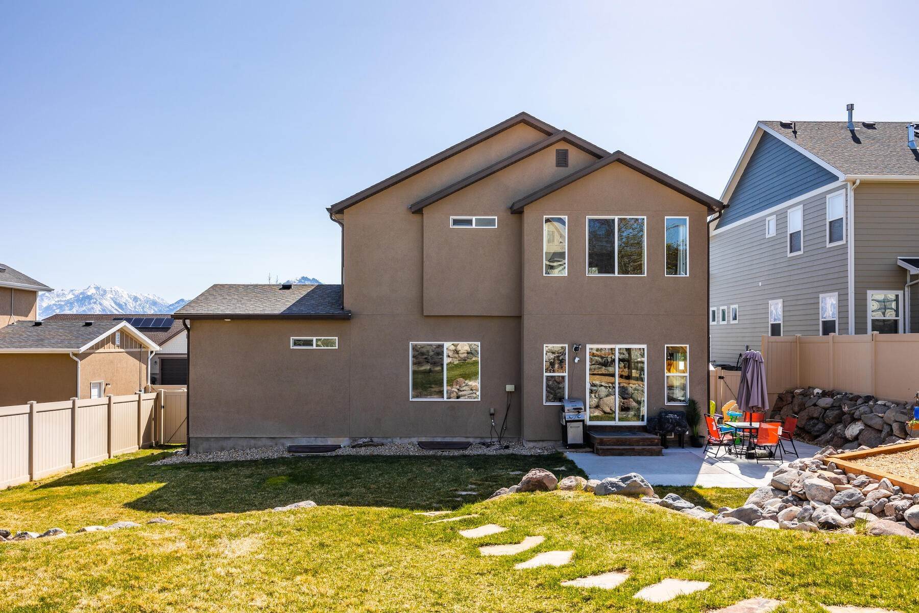 38. Single Family Homes for Sale at Come See What it Feels Like to Spread Your Wings 14322 S Highfield Dr Herriman, Utah 84096 United States