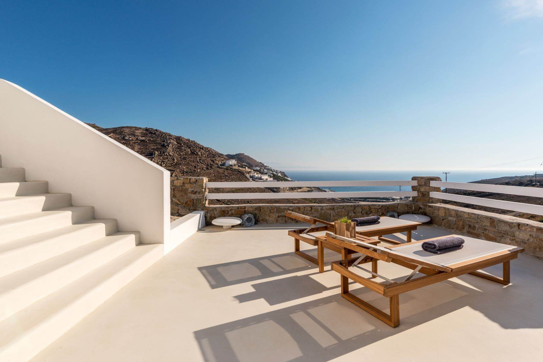 6. Single Family Homes for Sale at Mykonos, Southern Aegean Greece
