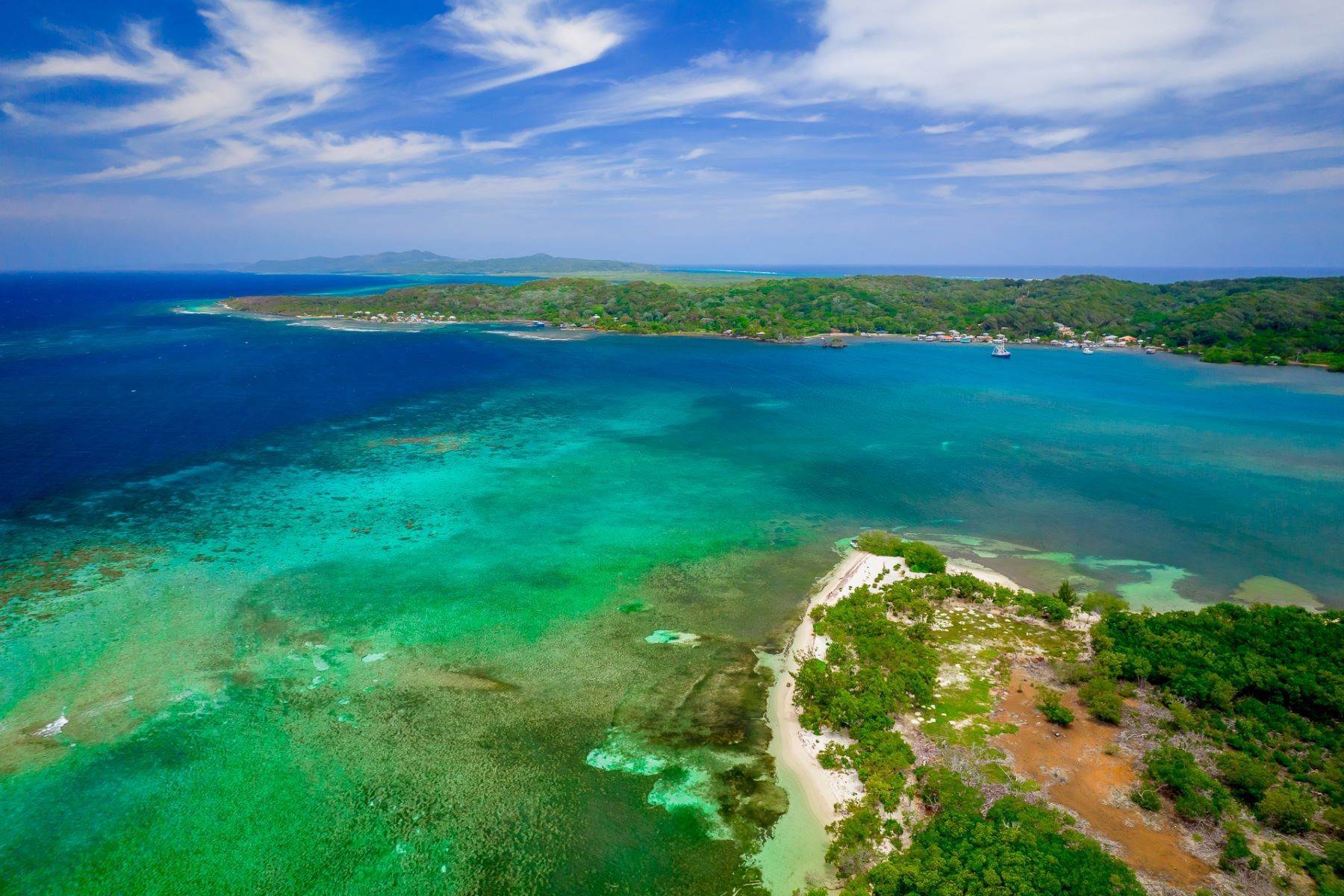 6. Private Islands at Roatan, Bay Islands Honduras