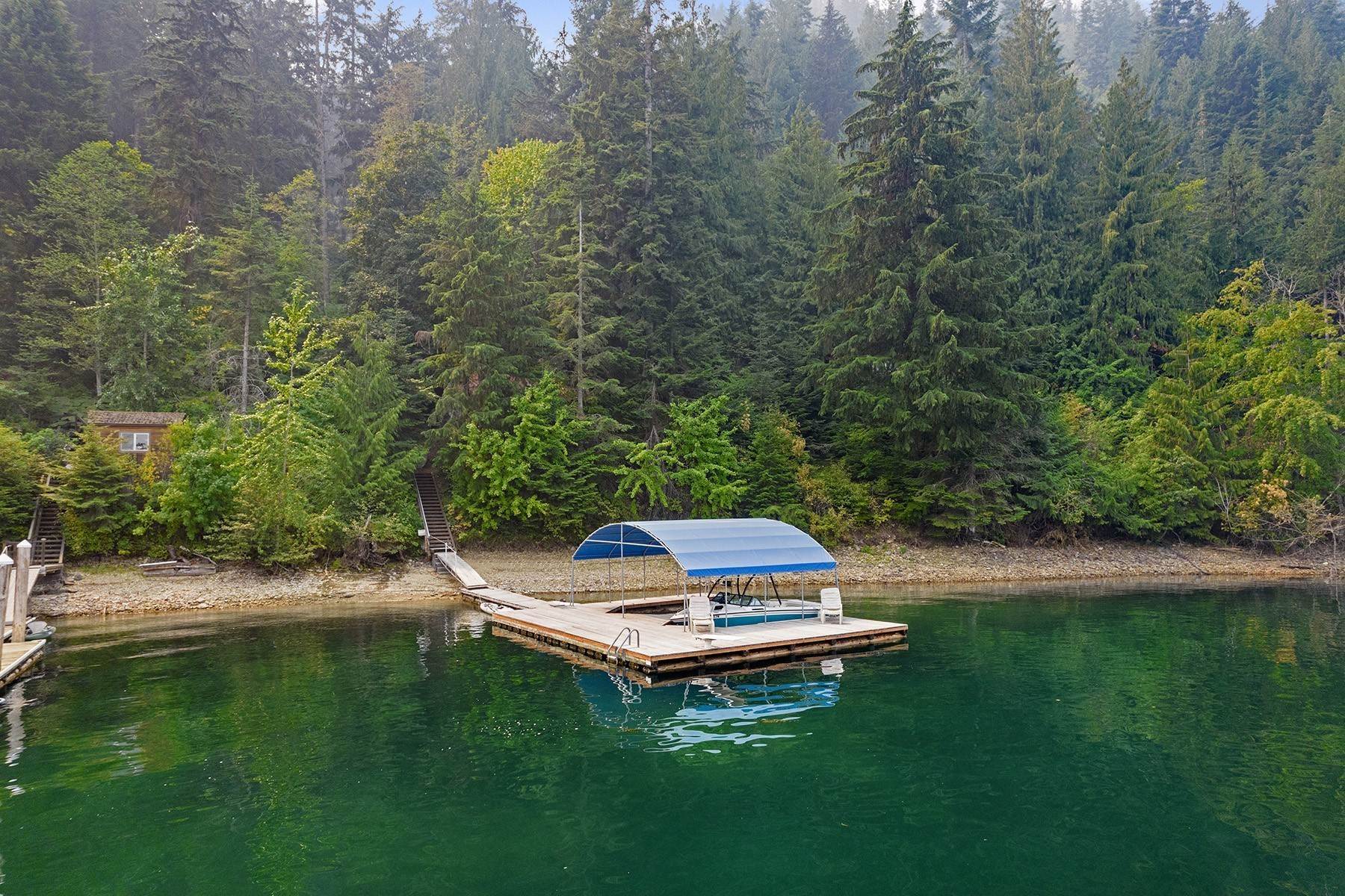 8. Single Family Homes for Sale at 225 of Pristine Hayden Lake Waterfront 7010 E Solar Dr Hayden Lake, Idaho 83835 United States