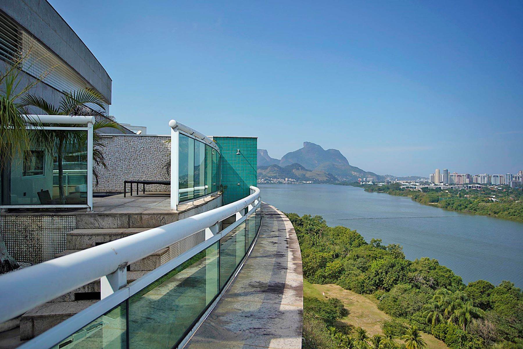 Duplex Homes for Sale at Renovated duplex penthouse with view in Peninsula Barra Da Tijuca, Rio de Janeiro, Rio de Janeiro Brazil