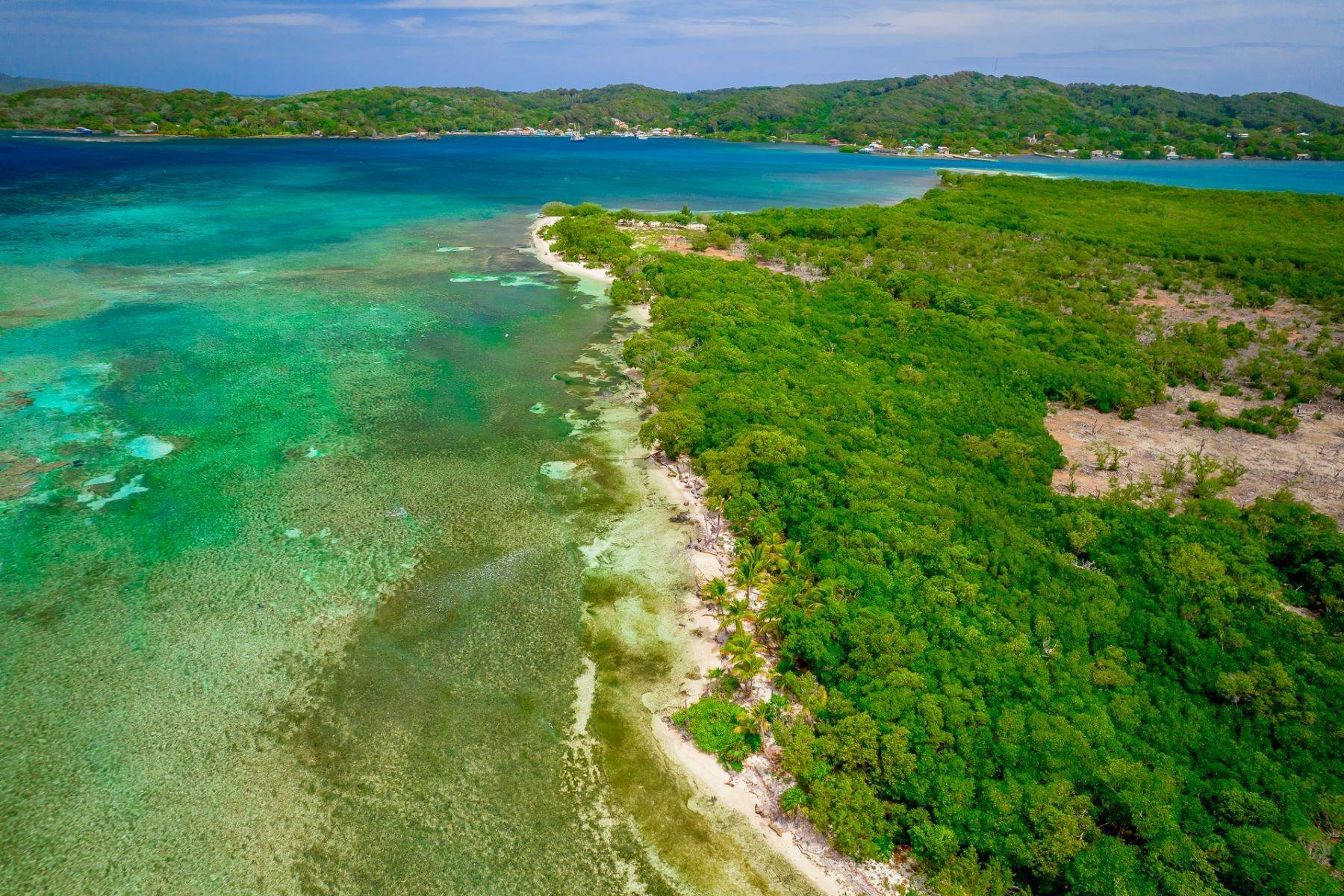 21. Private Islands at Roatan, Bay Islands Honduras