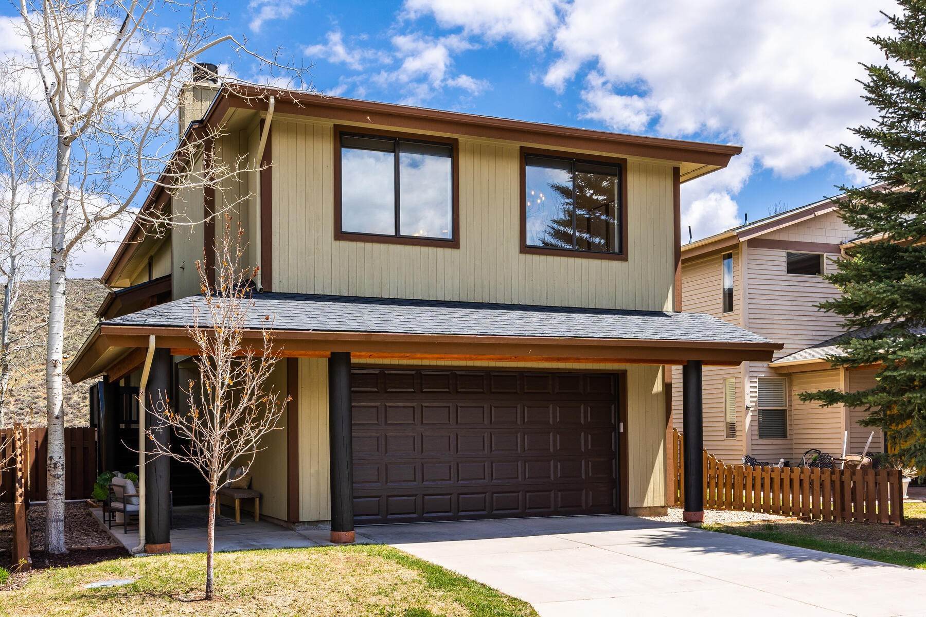 Single Family Homes for Sale at Beautifully Upgraded, Creek Side Home in Park City’s Blackhawk Station 1034 Station Loop Road Park City, Utah 84098 United States