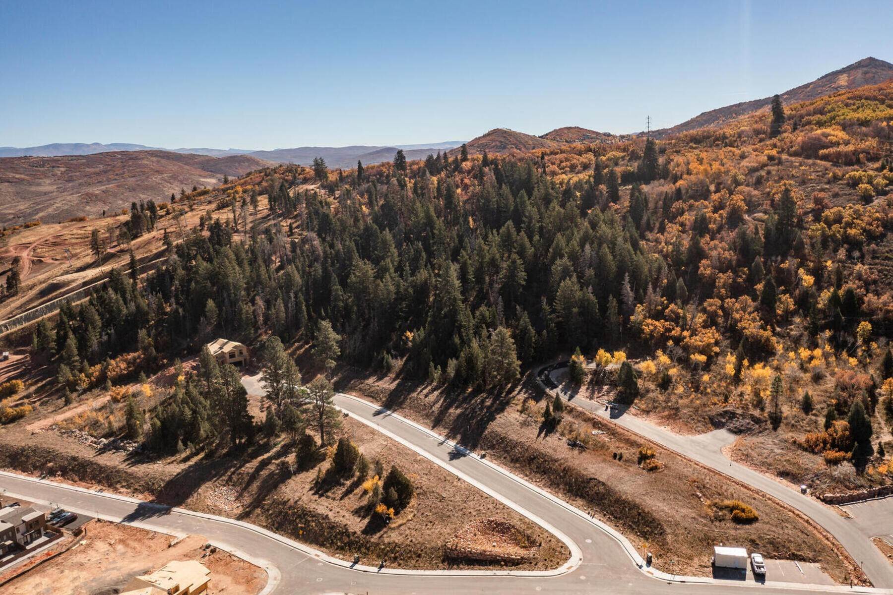 11. Single Family Homes for Sale at A Park City Residential Development Surrounded By 1,000 Acres Of Open Space 4060 West Crest Court, Lot 315 Park City, Utah 84098 United States
