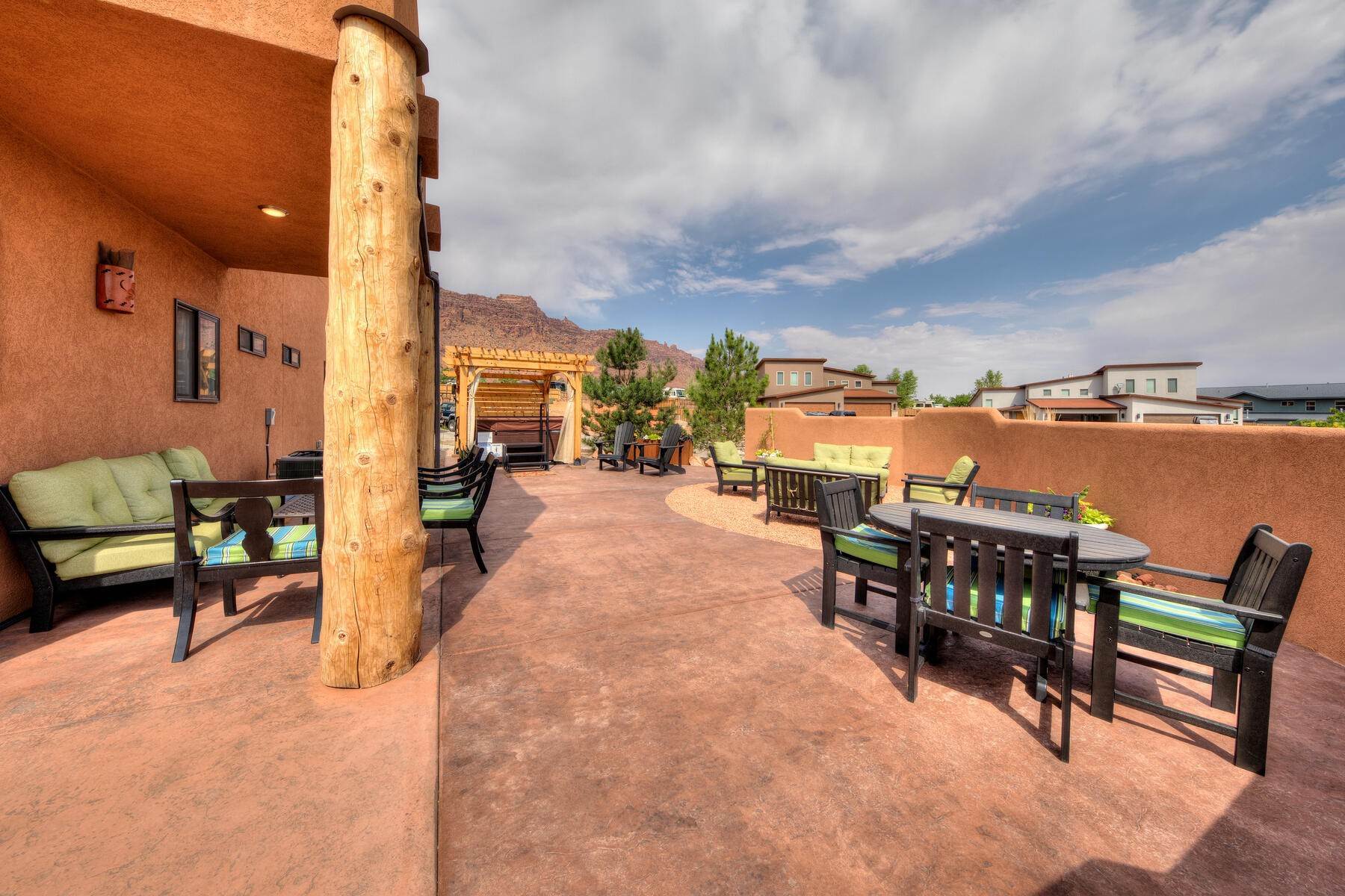 50. Townhouse for Sale at Short Term Rental with Superb Attention to Detail! 3372 S Village Loop Moab, Utah 84532 United States