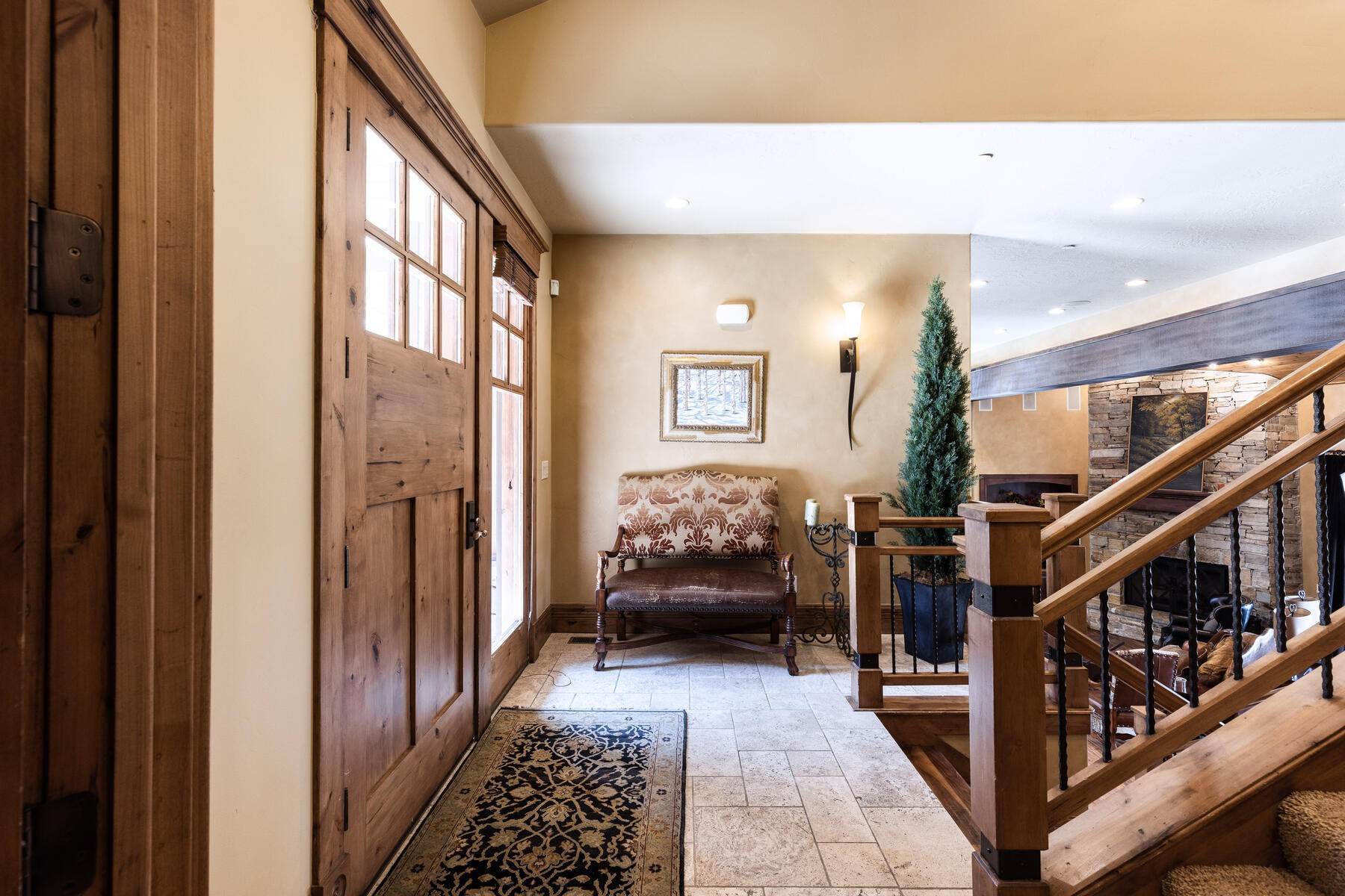 12. Townhouse for Sale at Amazing Views & Privacy in Spacious Mid-Mountain Deer Valley Home 6633 Lookout Drive, Unit #2 Park City, Utah 84060 United States