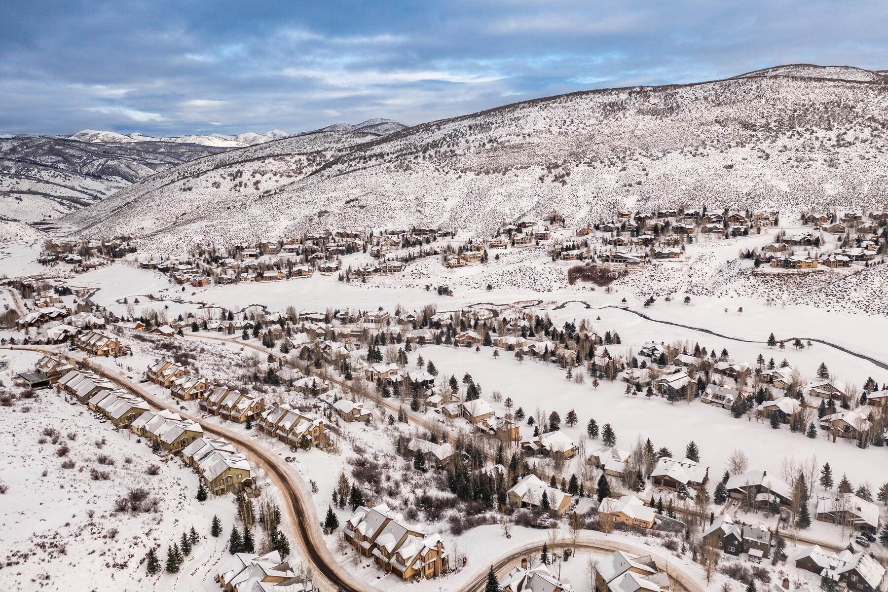 34. Single Family Homes for Sale at A Park City Residential Development Surrounded By 1,000 Acres Of Open Space 4060 West Crest Court, Lot 315 Park City, Utah 84098 United States