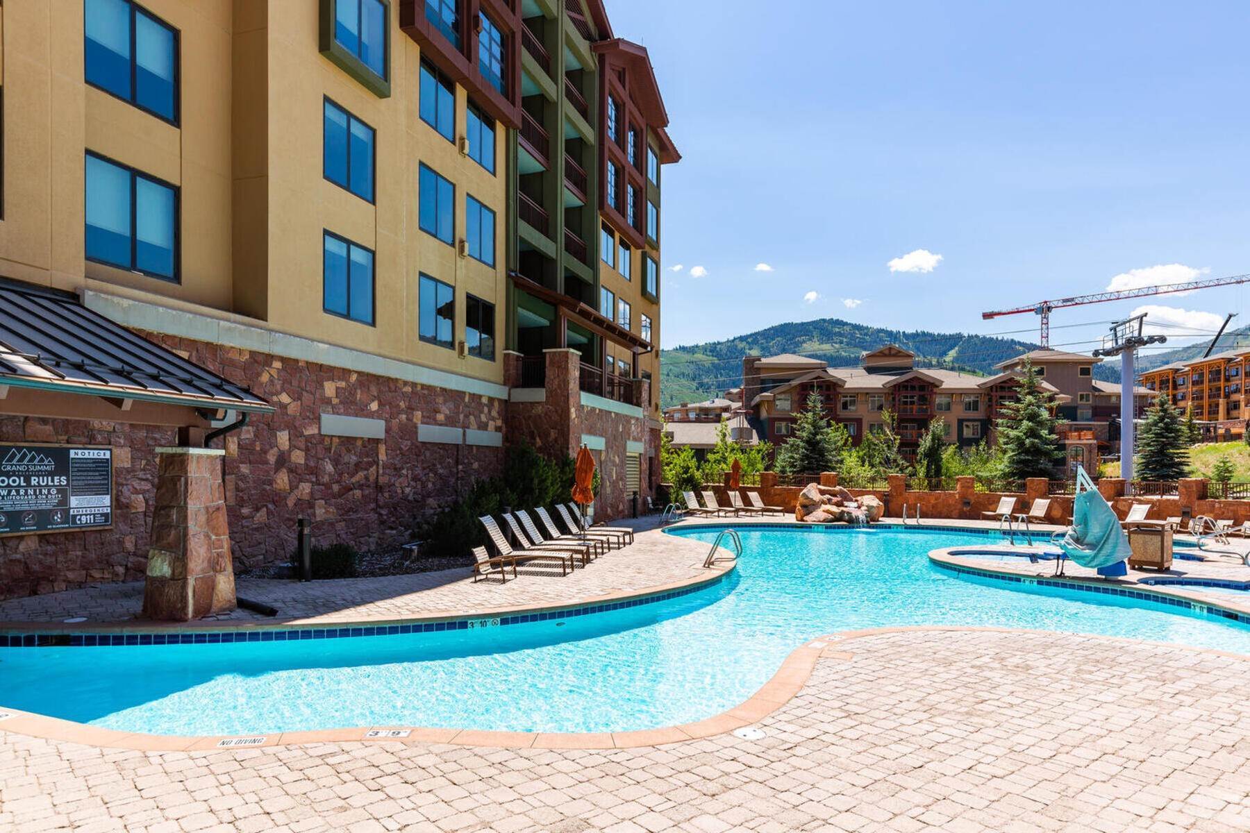 26. Condominiums for Sale at Ski In/Out at Canyons Village 3855 Grand Summit Dr #463 Q4 Park City, Utah 84098 United States