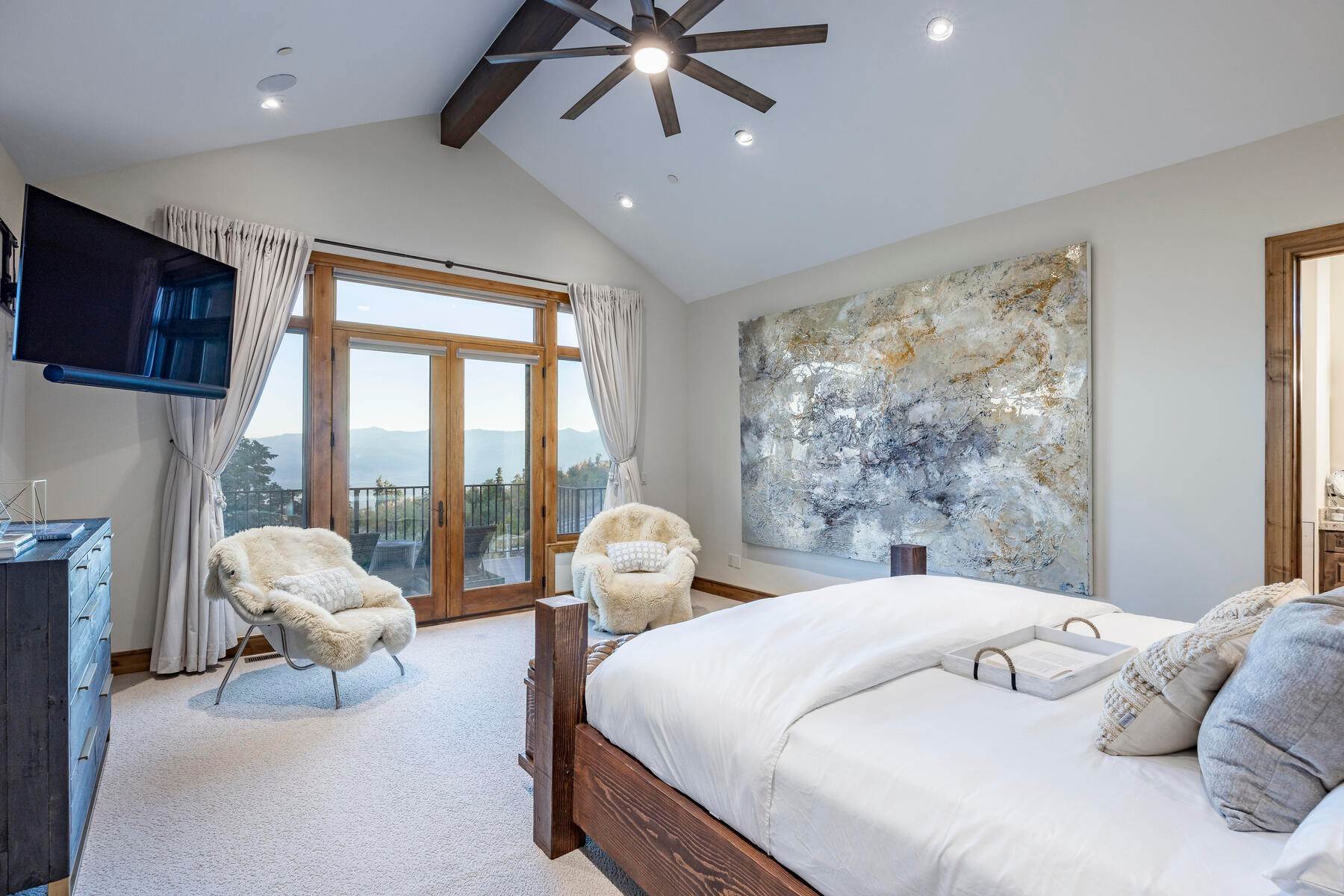 22. Single Family Homes for Sale at Spectacular, Panoramic Views and Privacy at the top of the Ridge at Red Hawk 22 Red Hawk Ridge Rd Park City, Utah 84098 United States