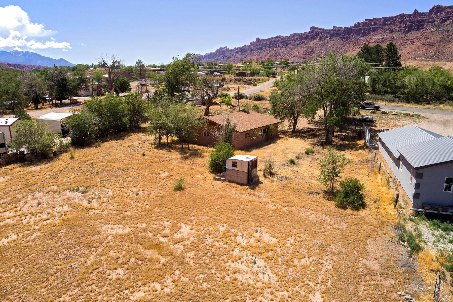 17. Land for Sale at Great Piece Of Land For Your Dream Home 1441 Spanish Valley Drive Moab, Utah 84532 United States