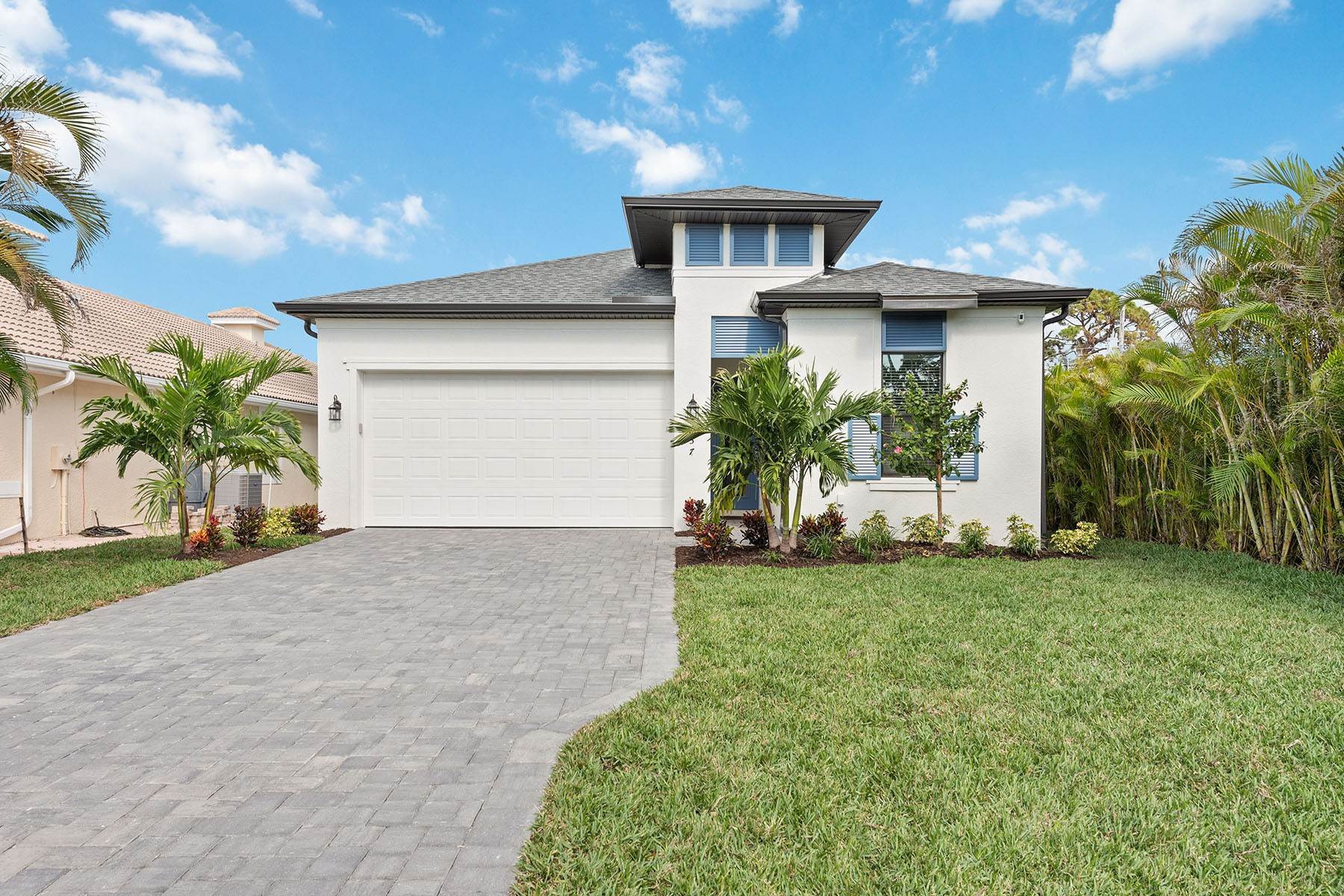 Single Family Homes for Sale at NAPLES PARK 837 99th Avenue N Naples, Florida 34108 United States