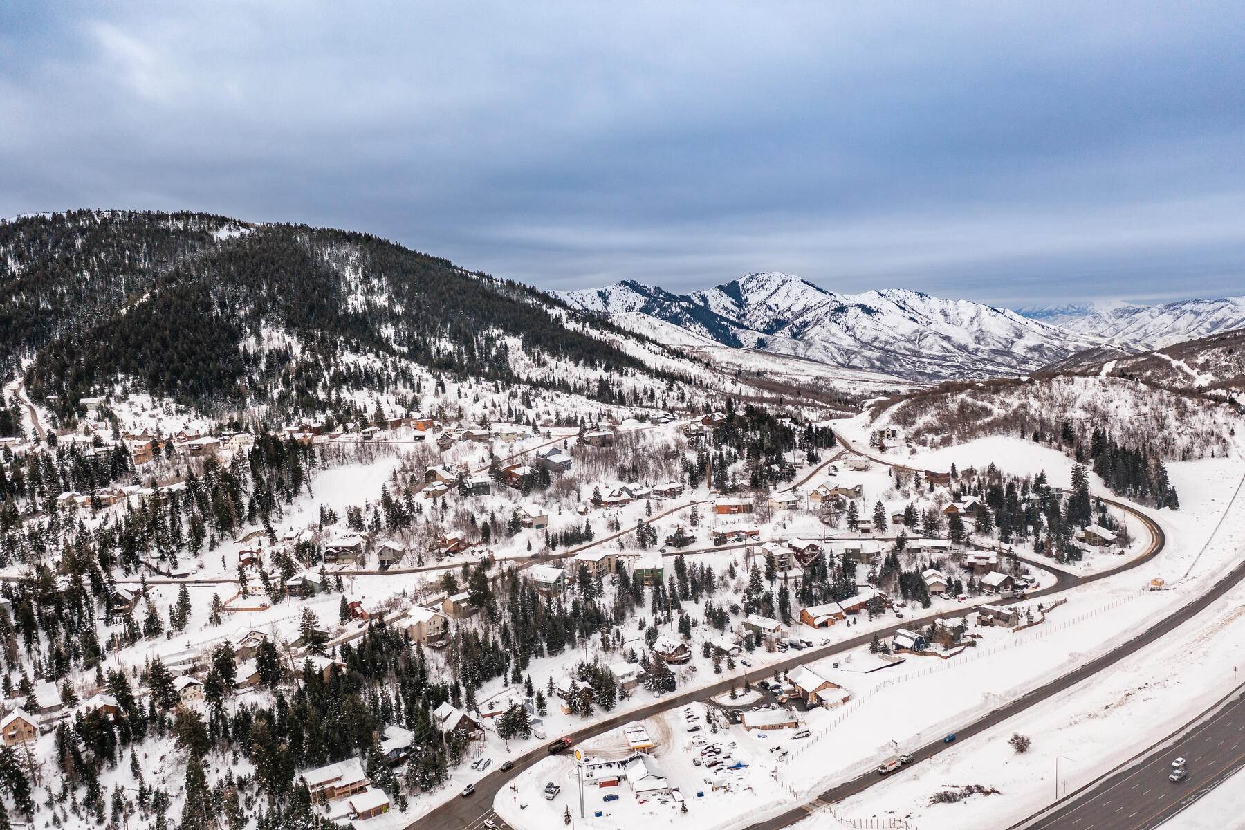 42. Land for Sale at A Park City Residential Development Surrounded By 1,000 Acres Of Open Space 4043 W Crest Court, Lot 309 Park City, Utah 84098 United States