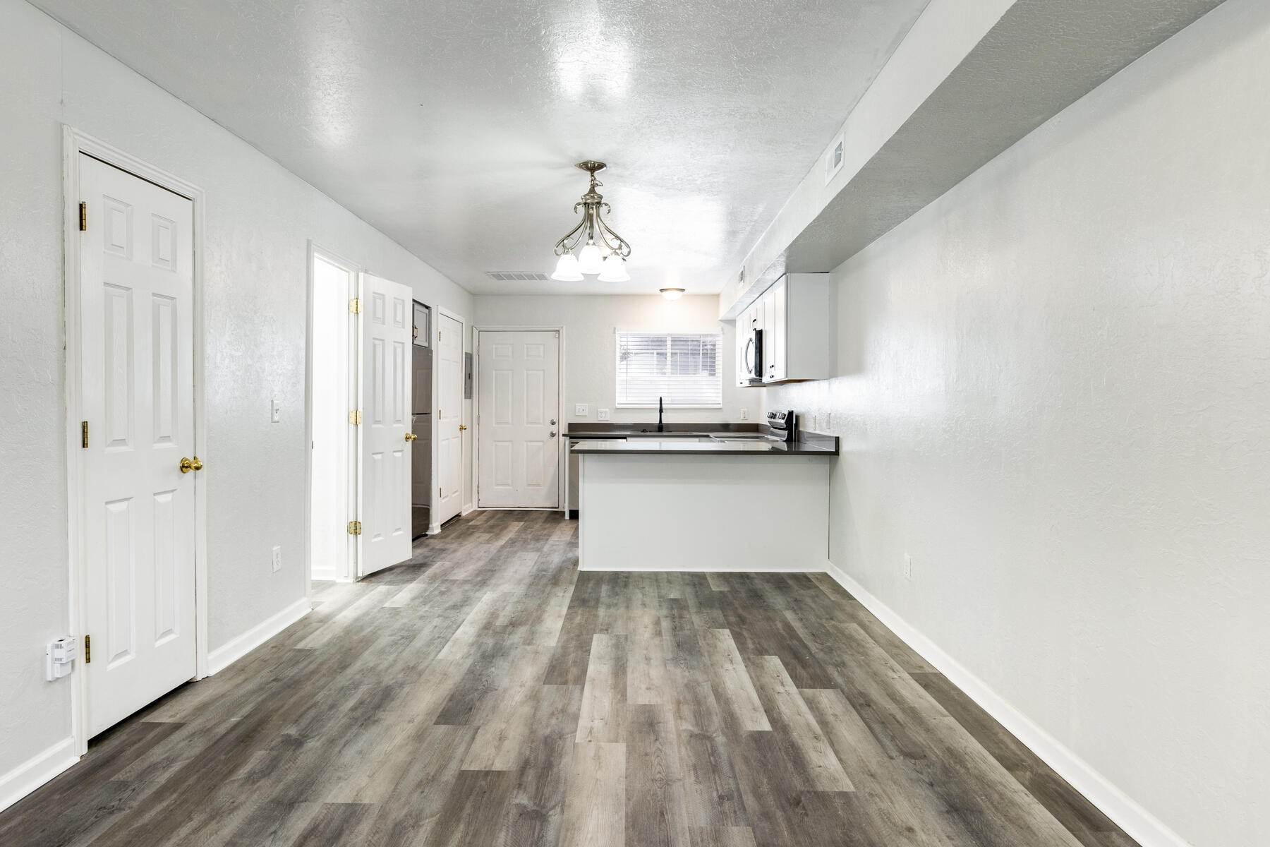 4. Townhouse for Sale at Partially Renovated Townhome - Convenient Downtown location 475 N Redwood Road, #18 Salt Lake City, Utah 84116 United States