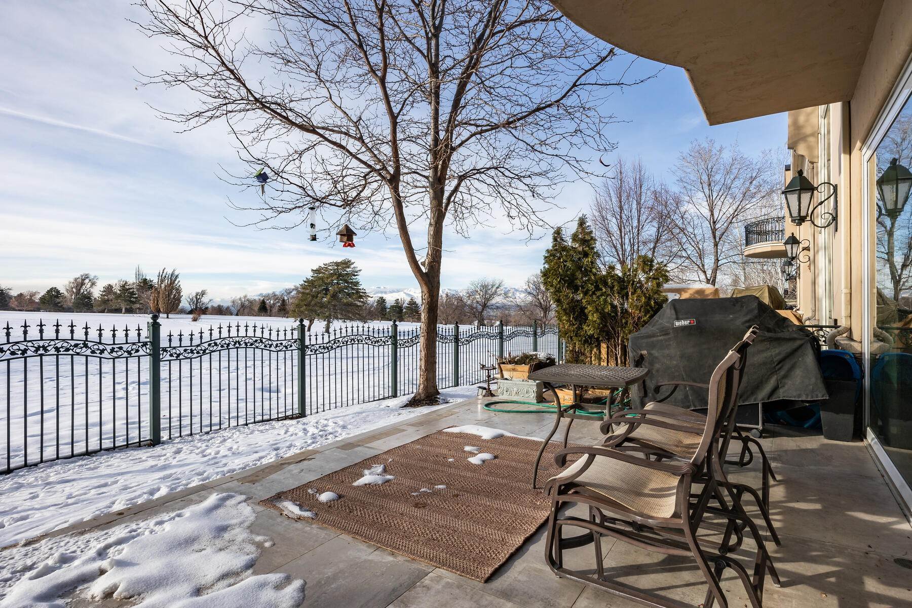 5. Single Family Homes for Sale at Elegant Chateaux-on-the Green Planned Unit Community Home 2726 E Wasatch Dr #6 Salt Lake City, Utah 84108 United States