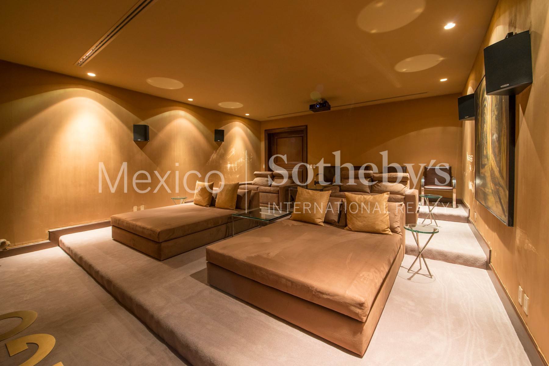 24. Single Family Homes for Sale at Casa Lomas de Chapultepec Mexico City, Ciudad de Mexico 11000 Mexico