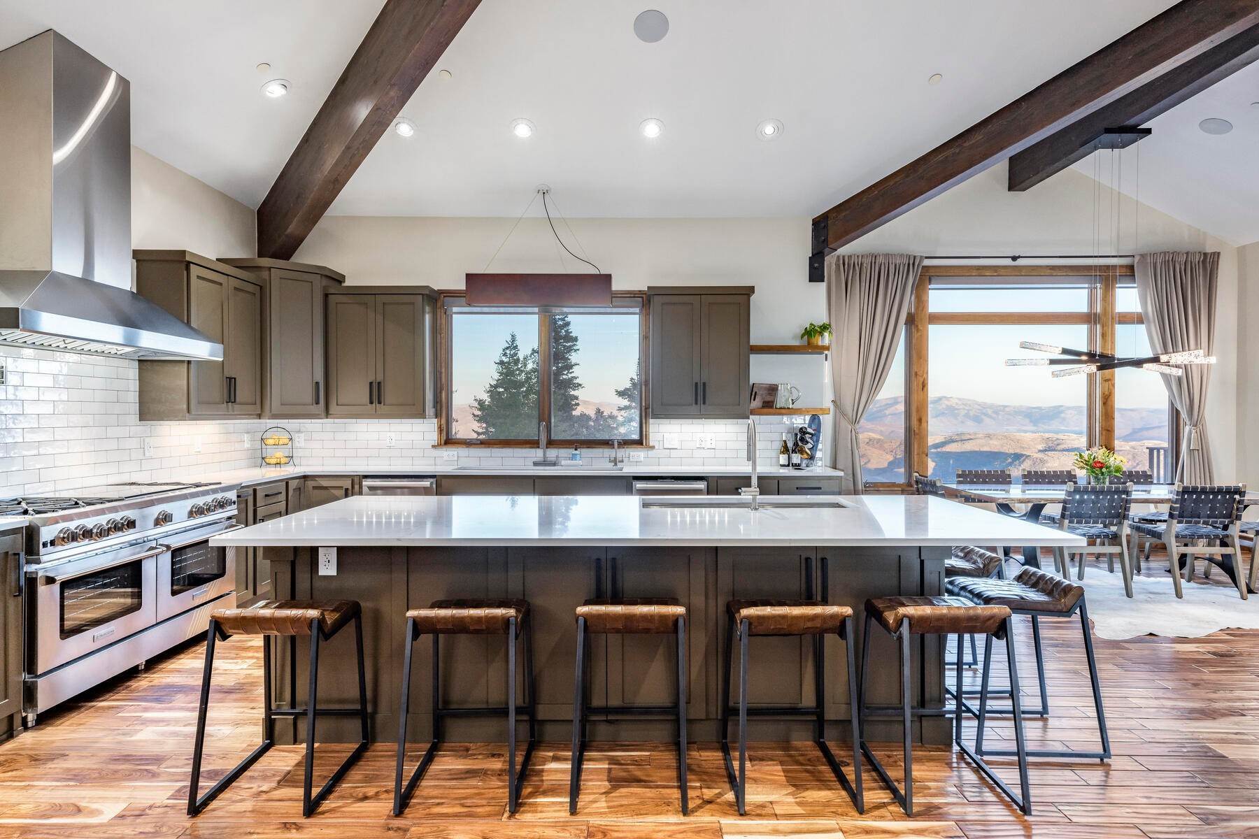 11. Single Family Homes for Sale at Spectacular, Panoramic Views and Privacy at the top of the Ridge at Red Hawk 22 Red Hawk Ridge Rd Park City, Utah 84098 United States